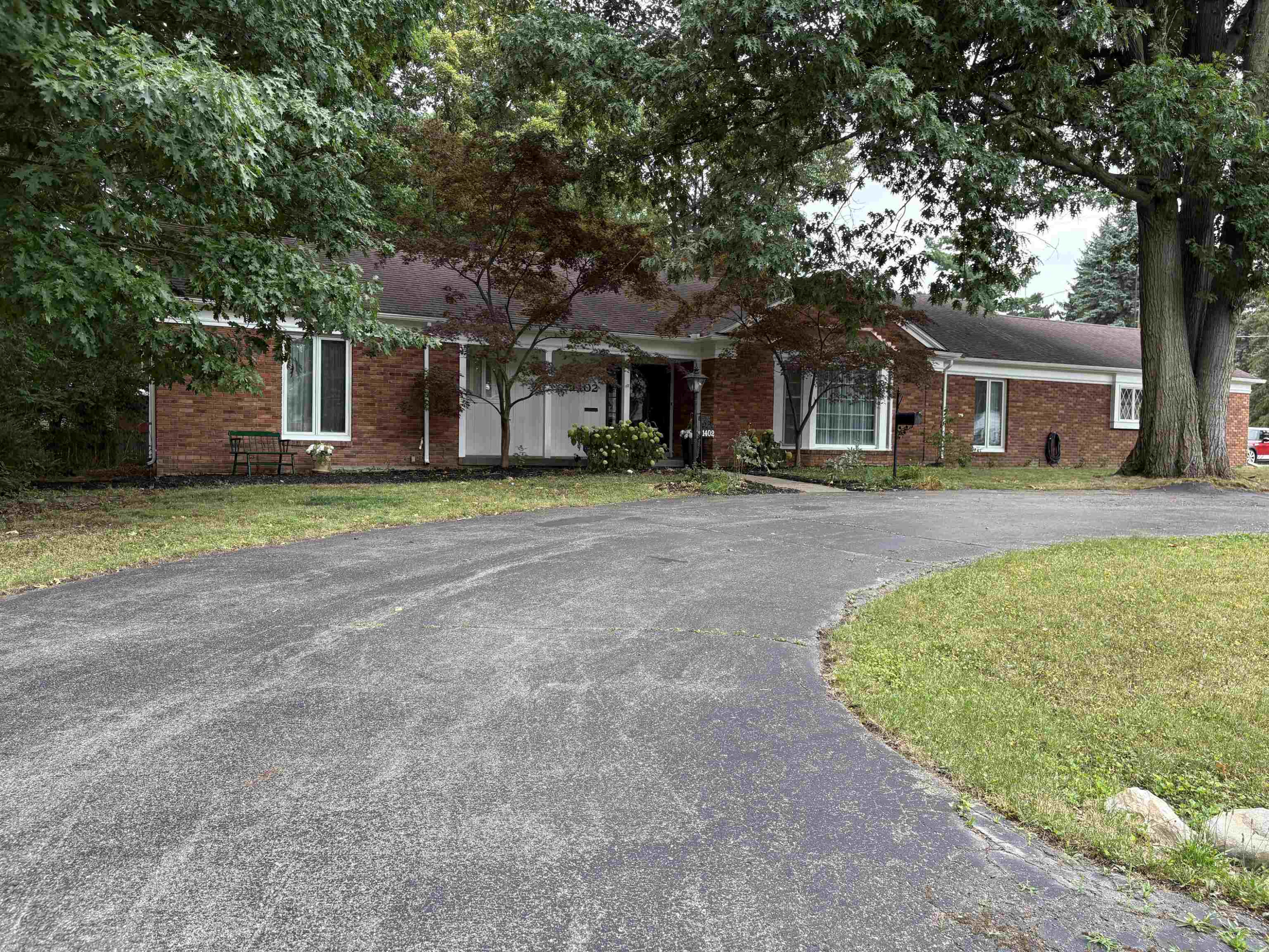 1402 Woodslea Street, Flint, MI 48507