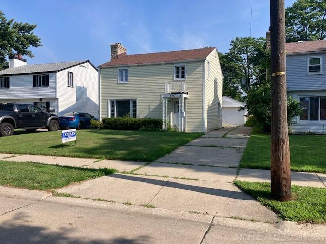 8641 Harding Street, Center Line, MI 48015