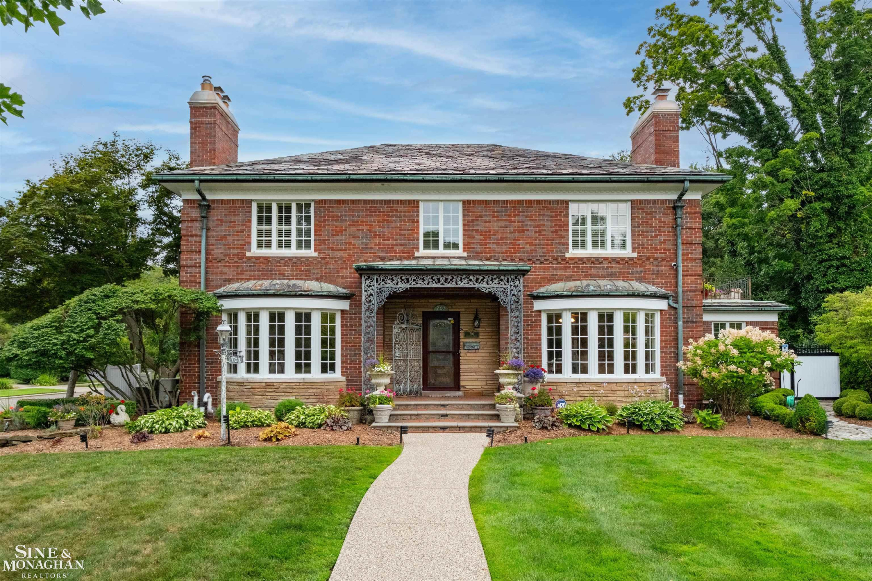 701 Balfour Street, Grosse Pointe Park, MI 48230