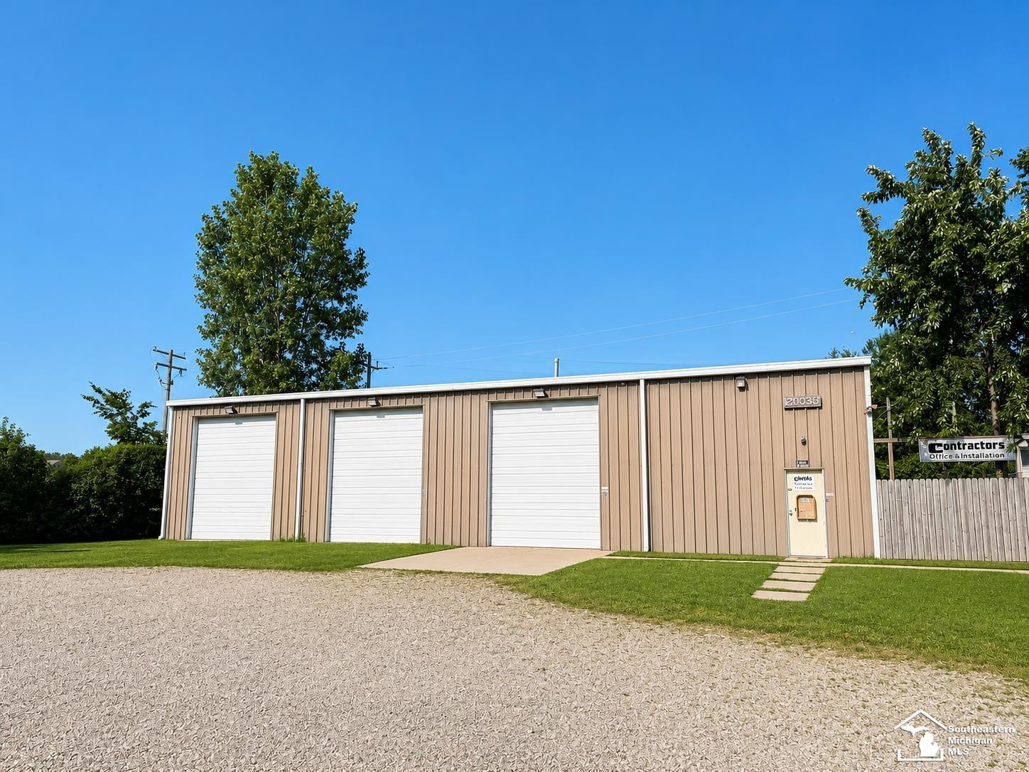 12517 Mill St, Carleton, MI 48117