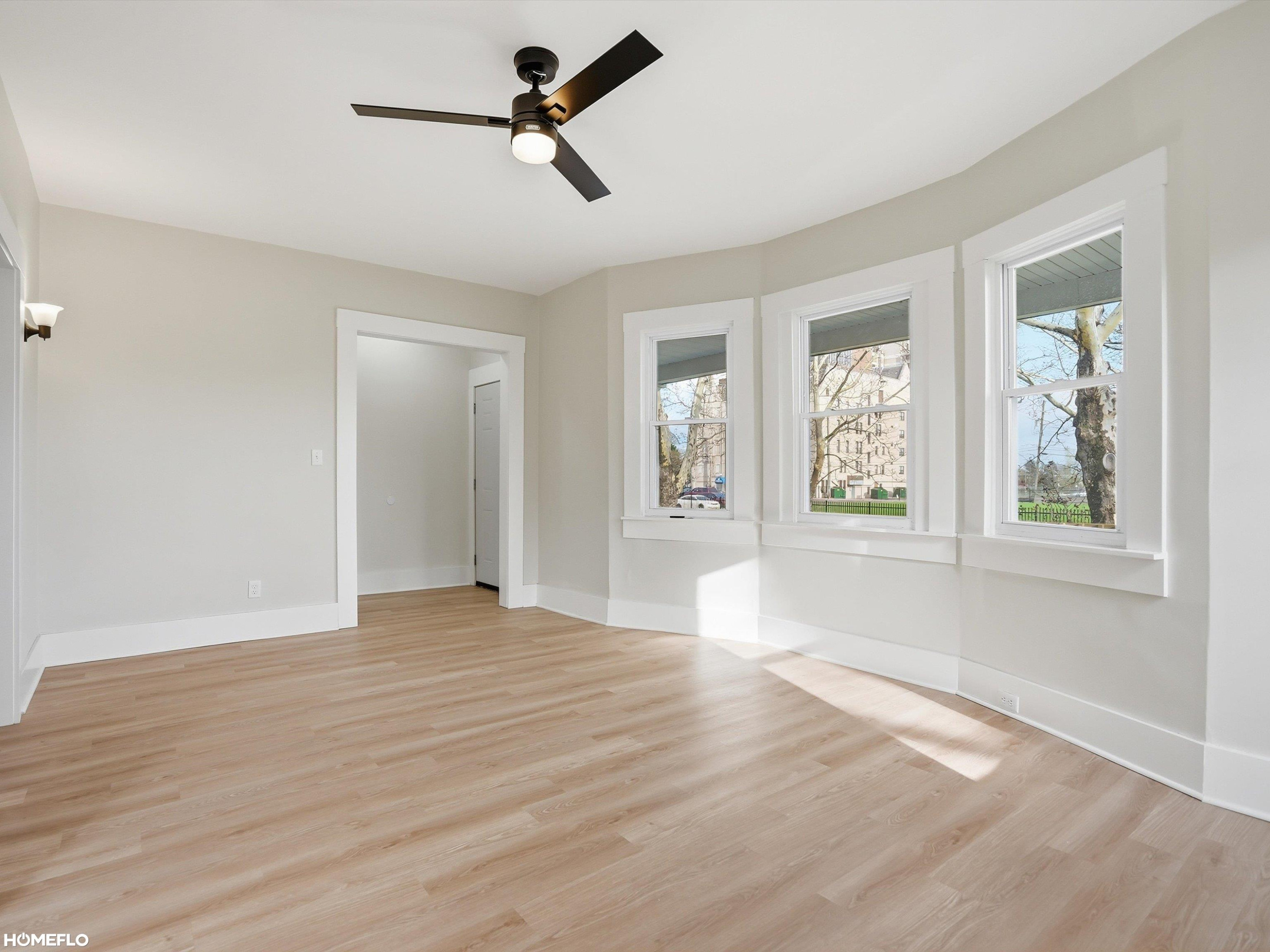 1956 Lothrop Street - Photo 2
