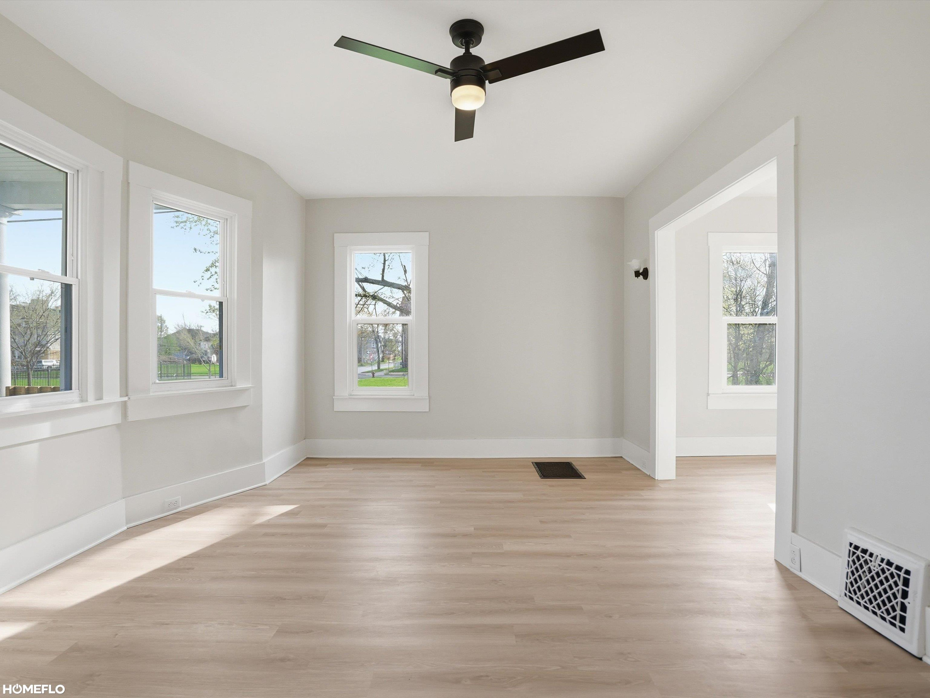 1956 Lothrop Street - Photo 3
