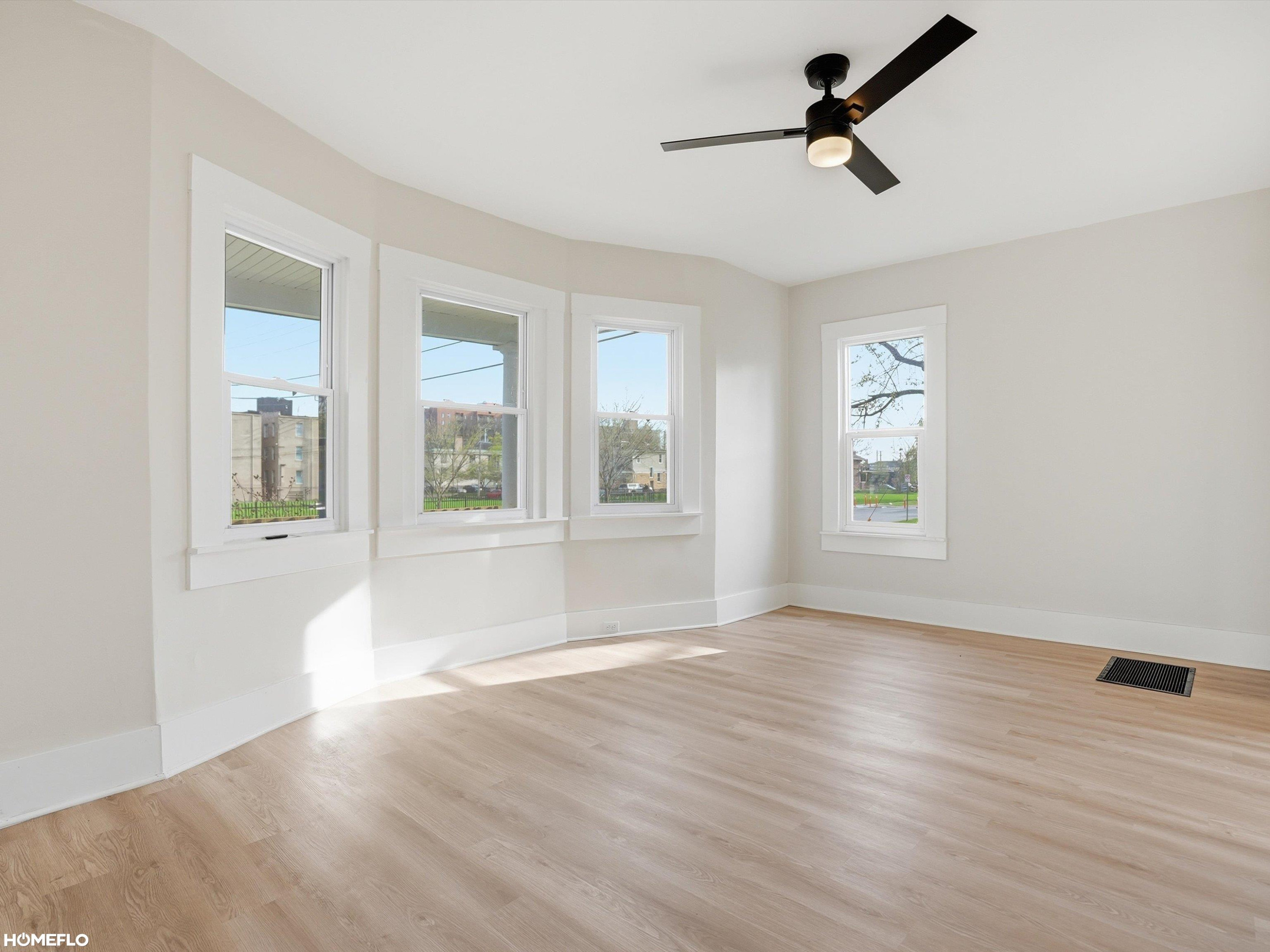 1956 Lothrop Street - Photo 4