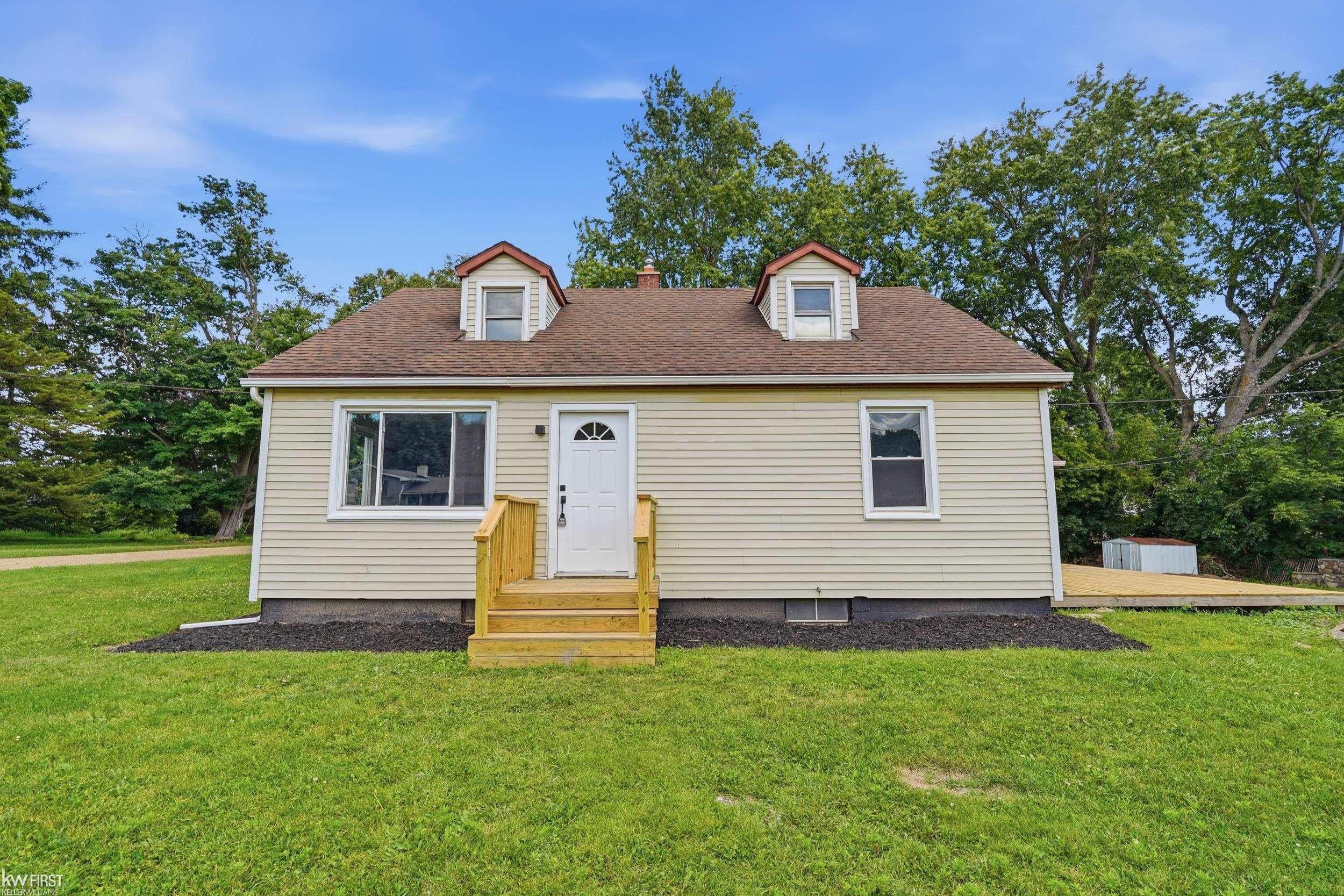 595 1st Street, Oxford, MI 48371