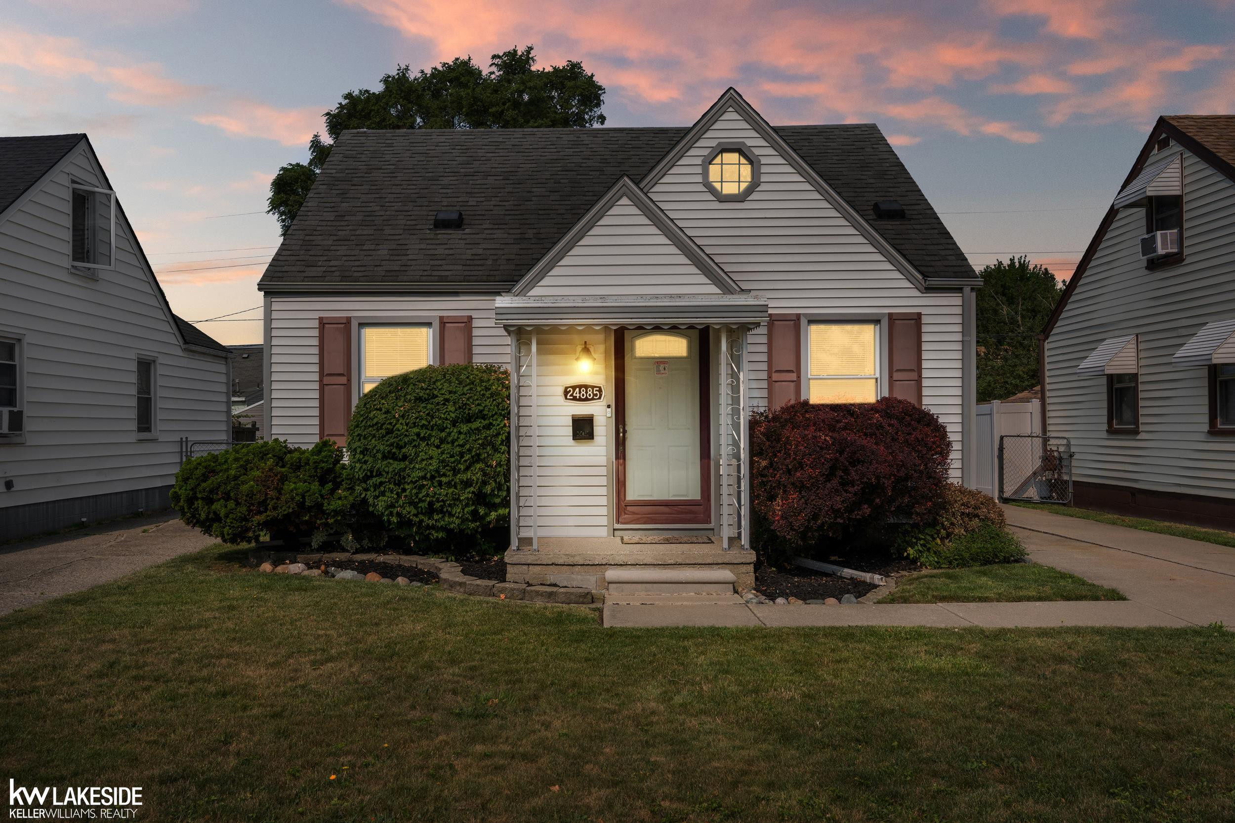 24885 Lexington Avenue, Eastpointe, MI 48021