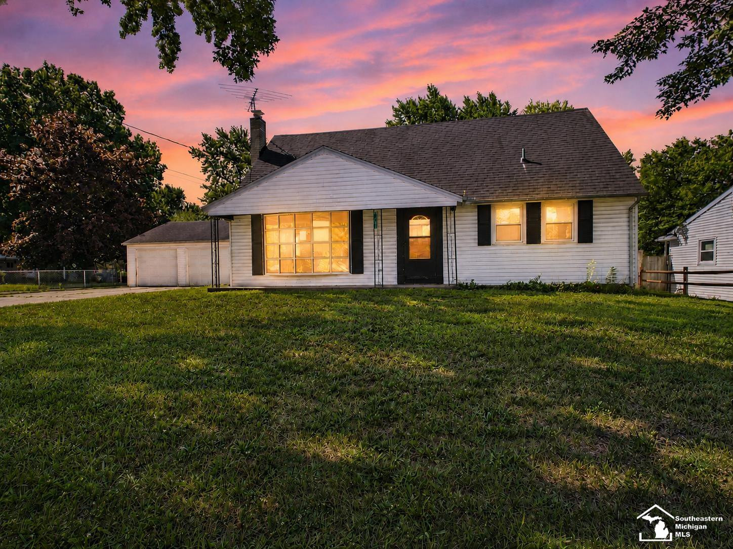855 Mildred Avenue, Temperance, MI 48182