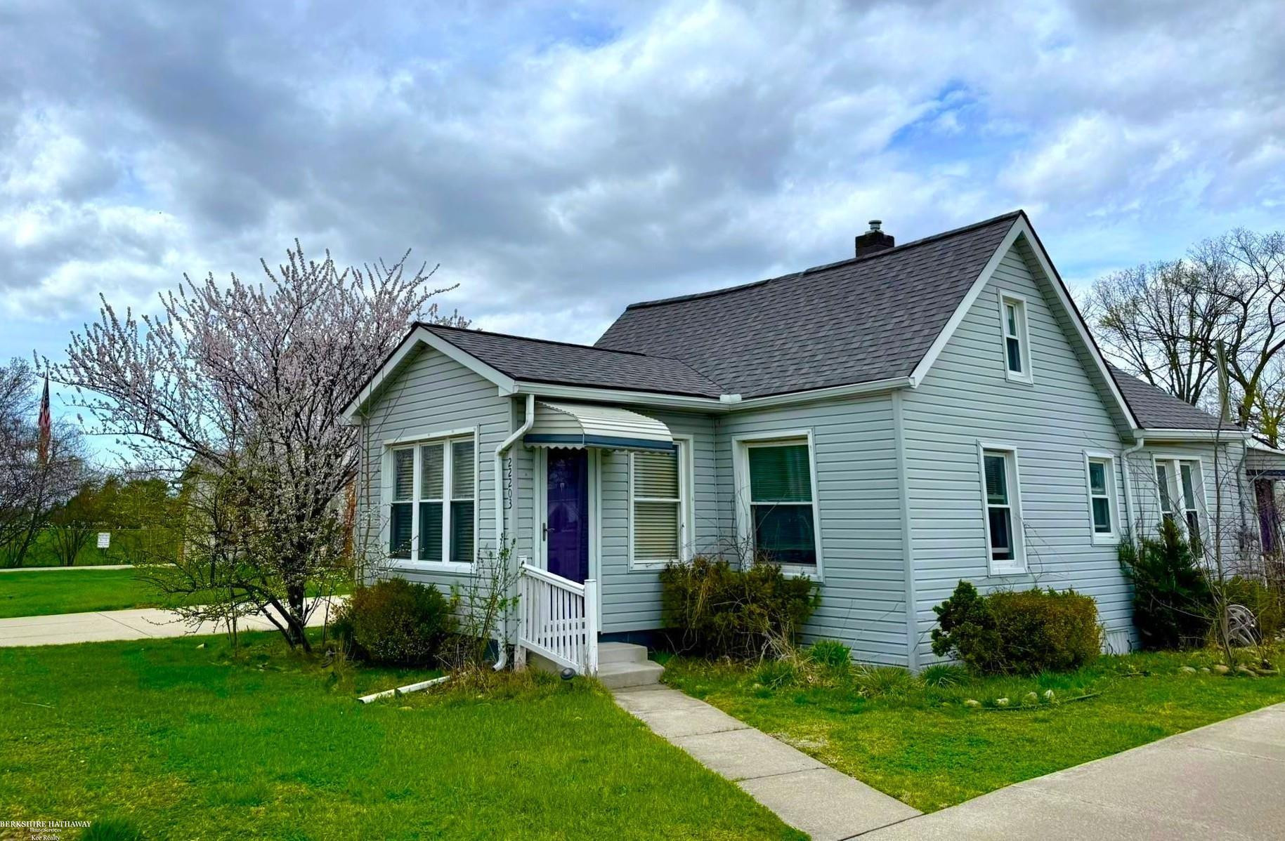 22203 Masonic Boulevard, Saint Clair Shores, MI 48082