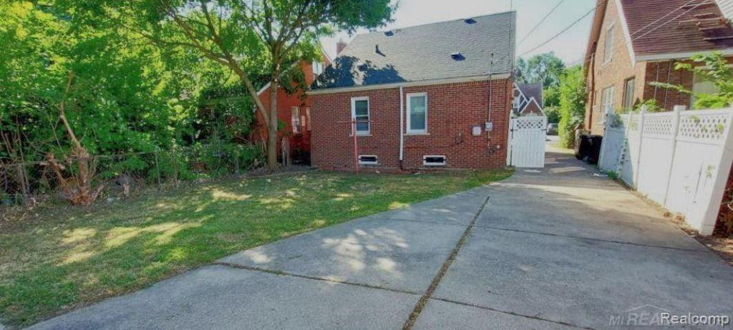 12019 Nashville Street - Photo 3