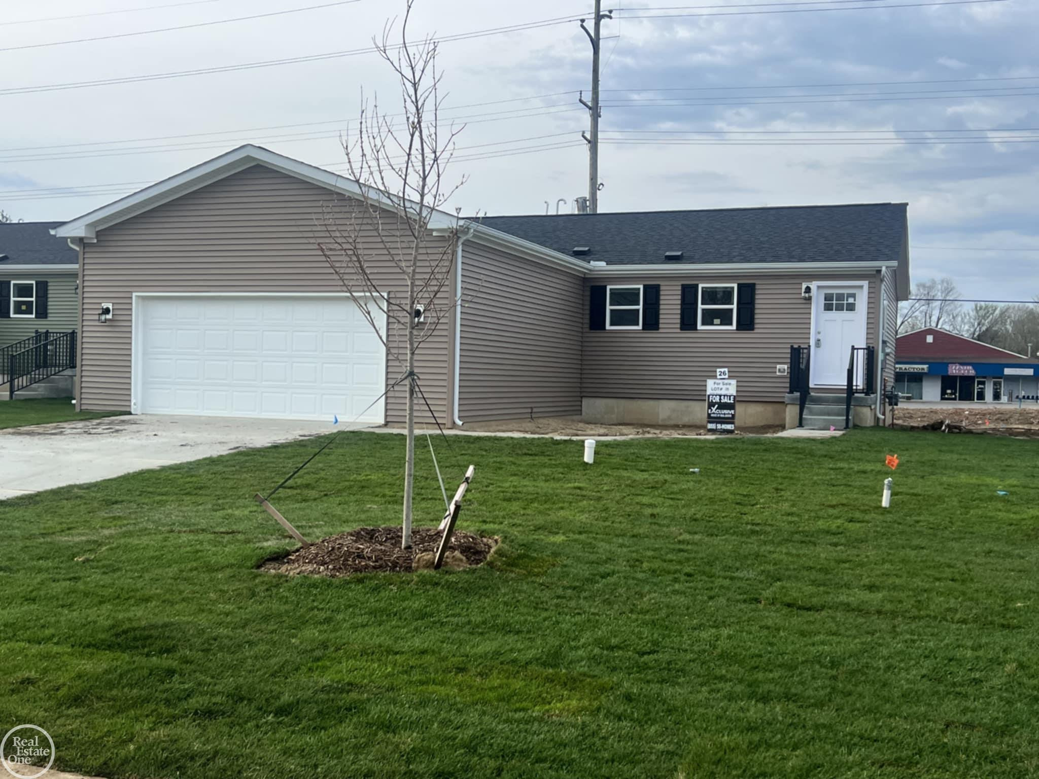 4231 Sugar Maple Run, Unit #7, Flint, MI 48506