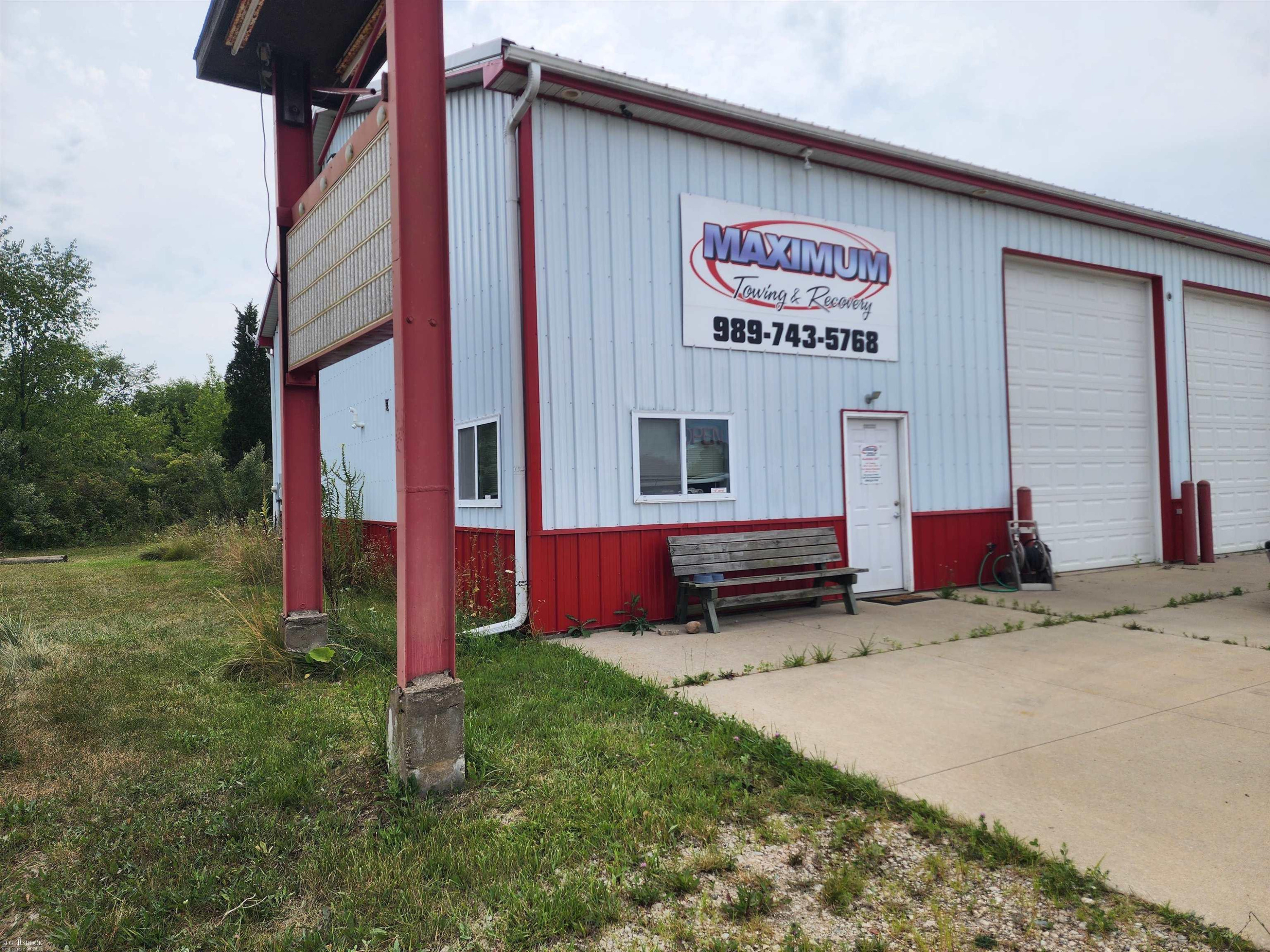 4040 E M-71 Highway, Corunna, MI 48817