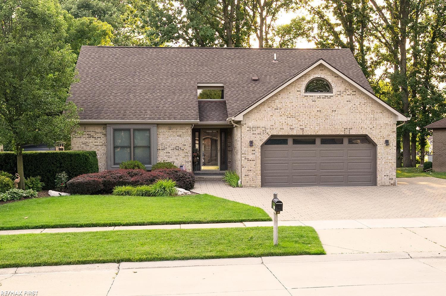 48315 Walden Road, Macomb, MI 48044