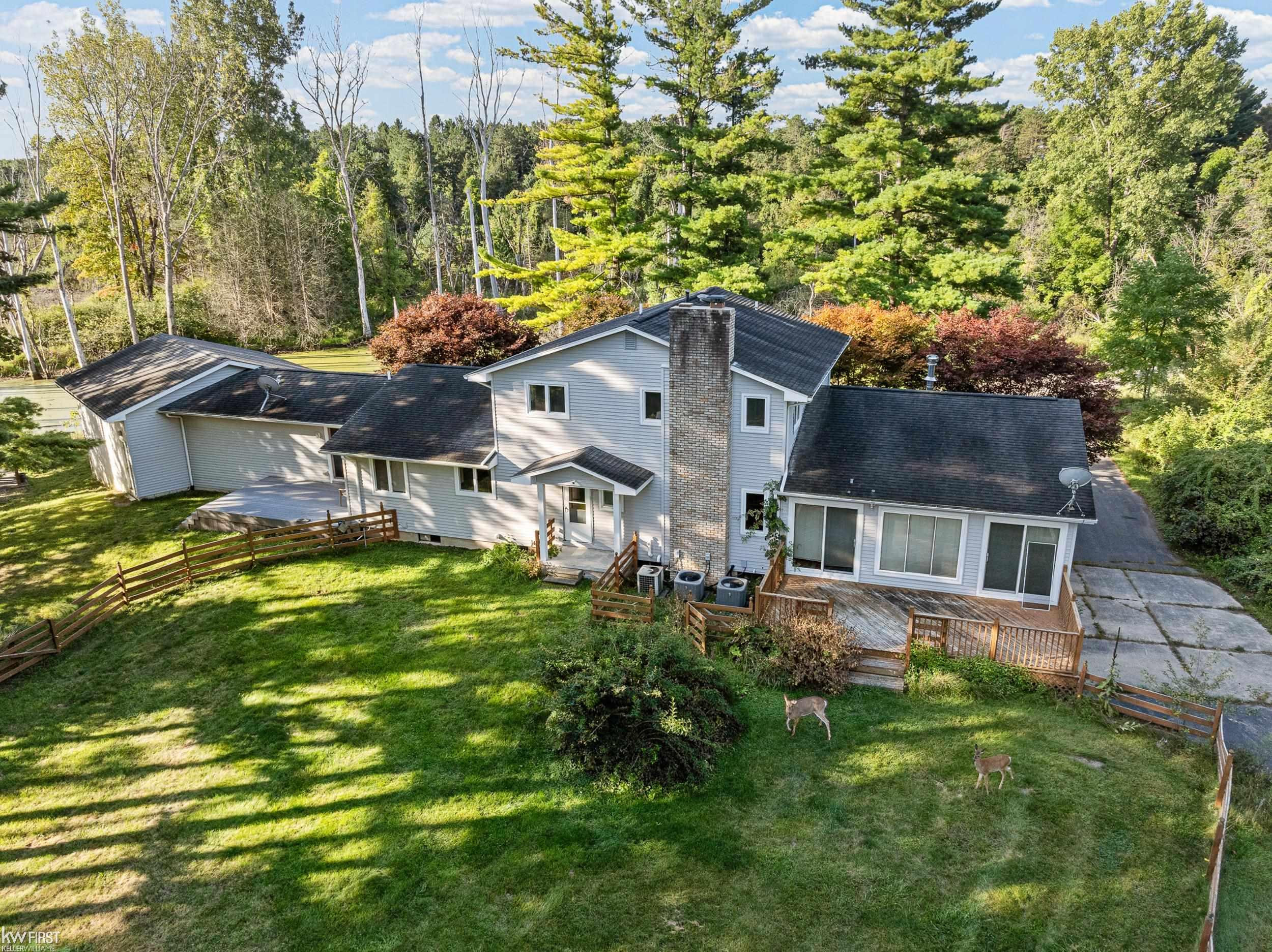 1061 Rose Center Road - Photo 2