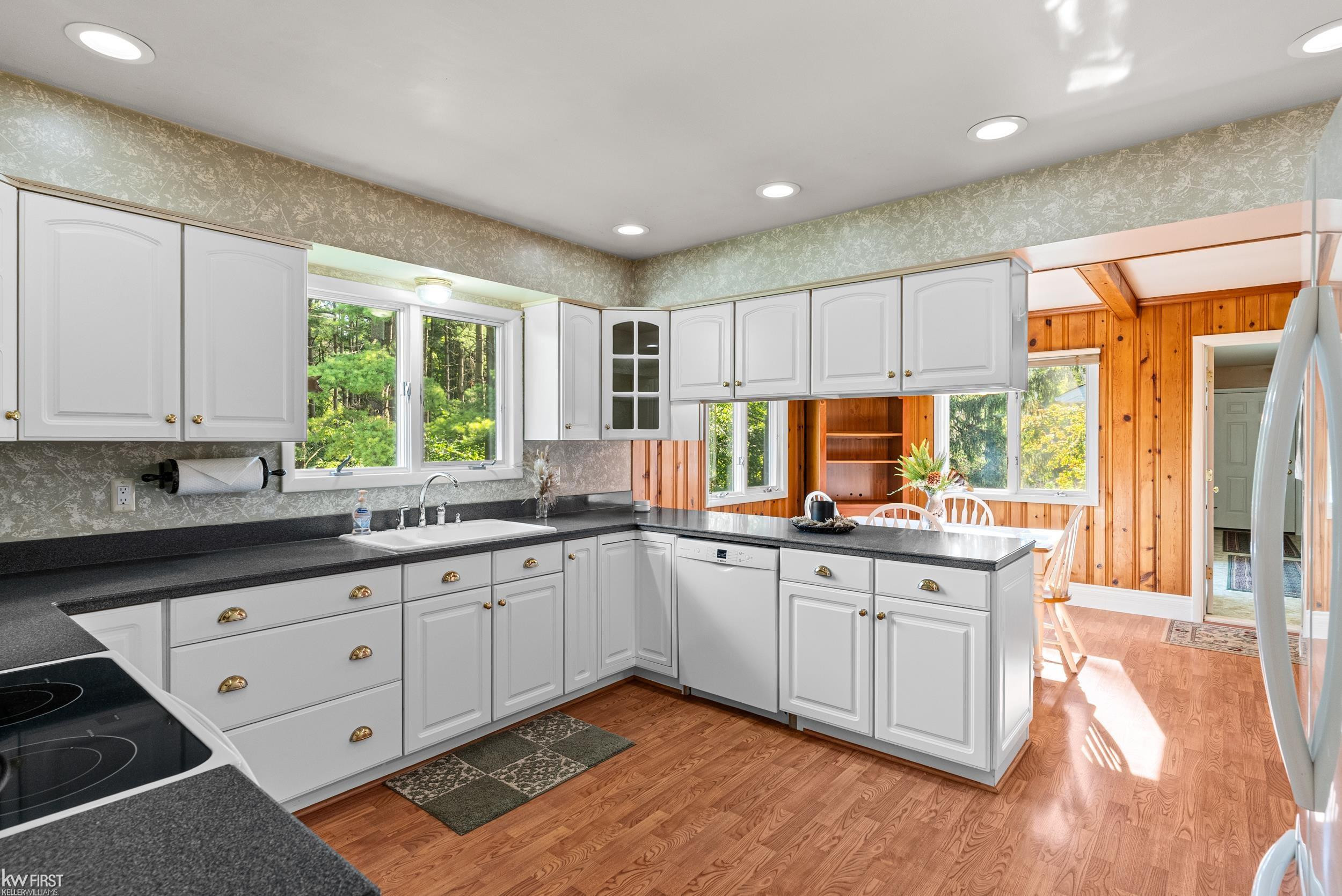 1061 Rose Center Road - Photo 4