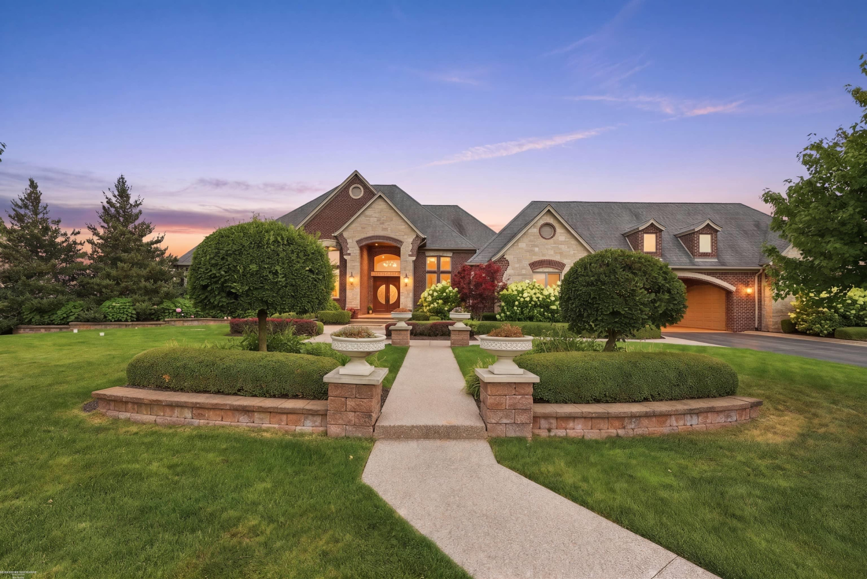 Property photo for 67729 Seven Lakes Court, MI 48095
