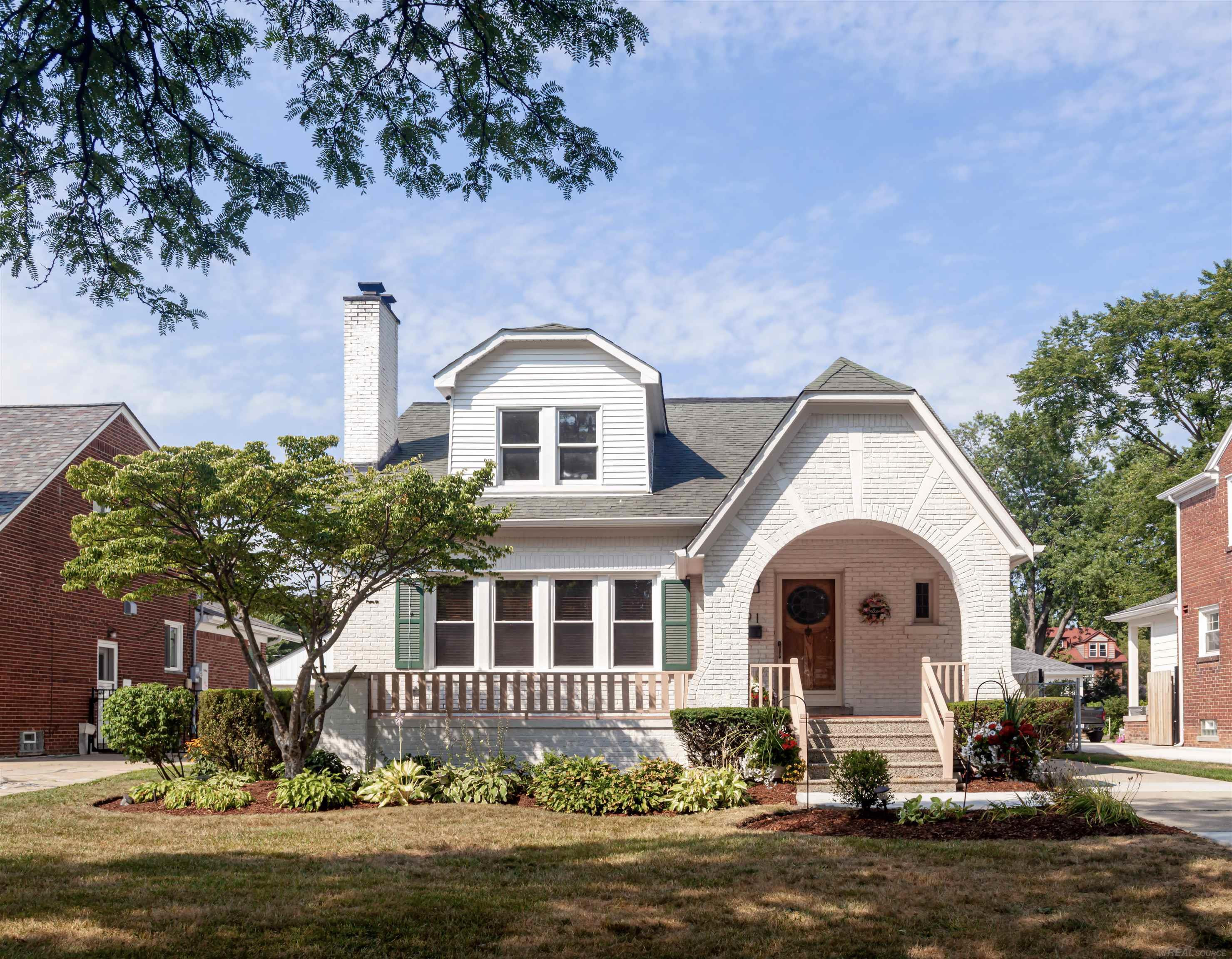 891 Washington Road, Grosse Pointe, MI 48230