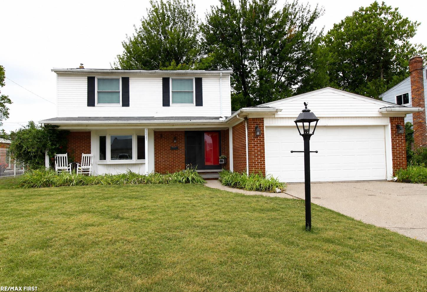 30827 Scrivo Drive, Warren, MI 48092