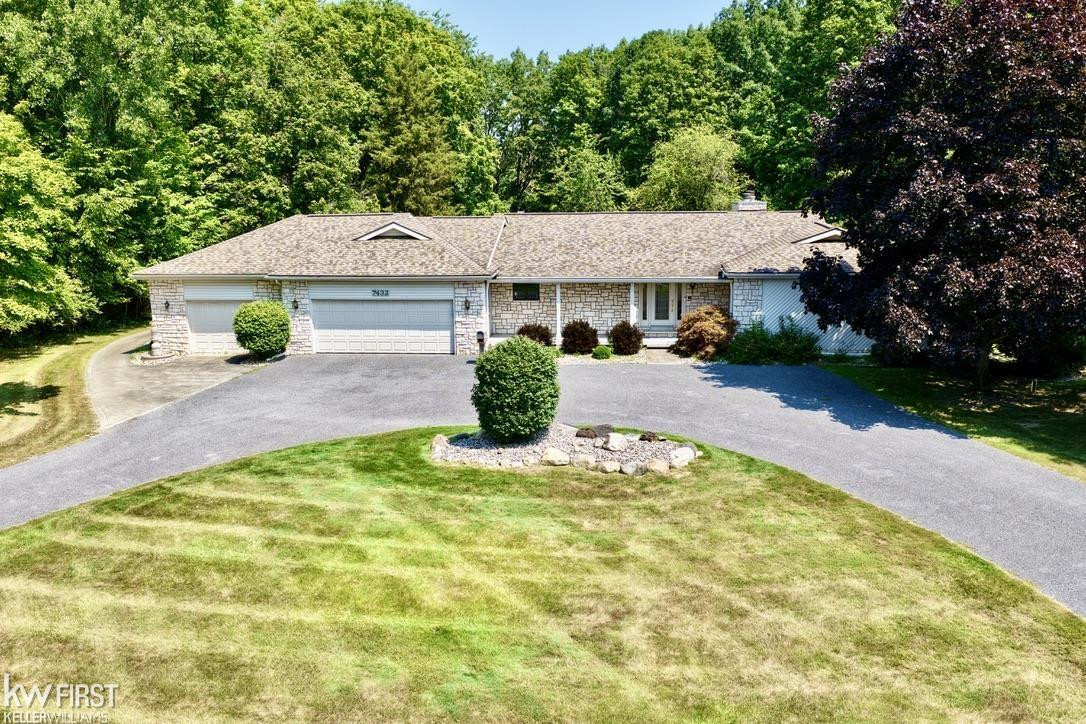 7432 River Road, Flushing, MI 48433