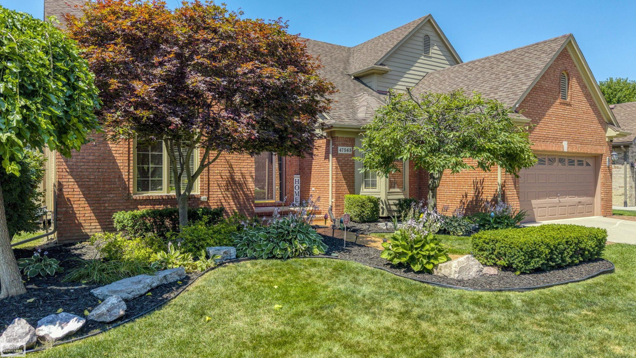 47565 Woodberry Estates Drive, Macomb, MI 48044