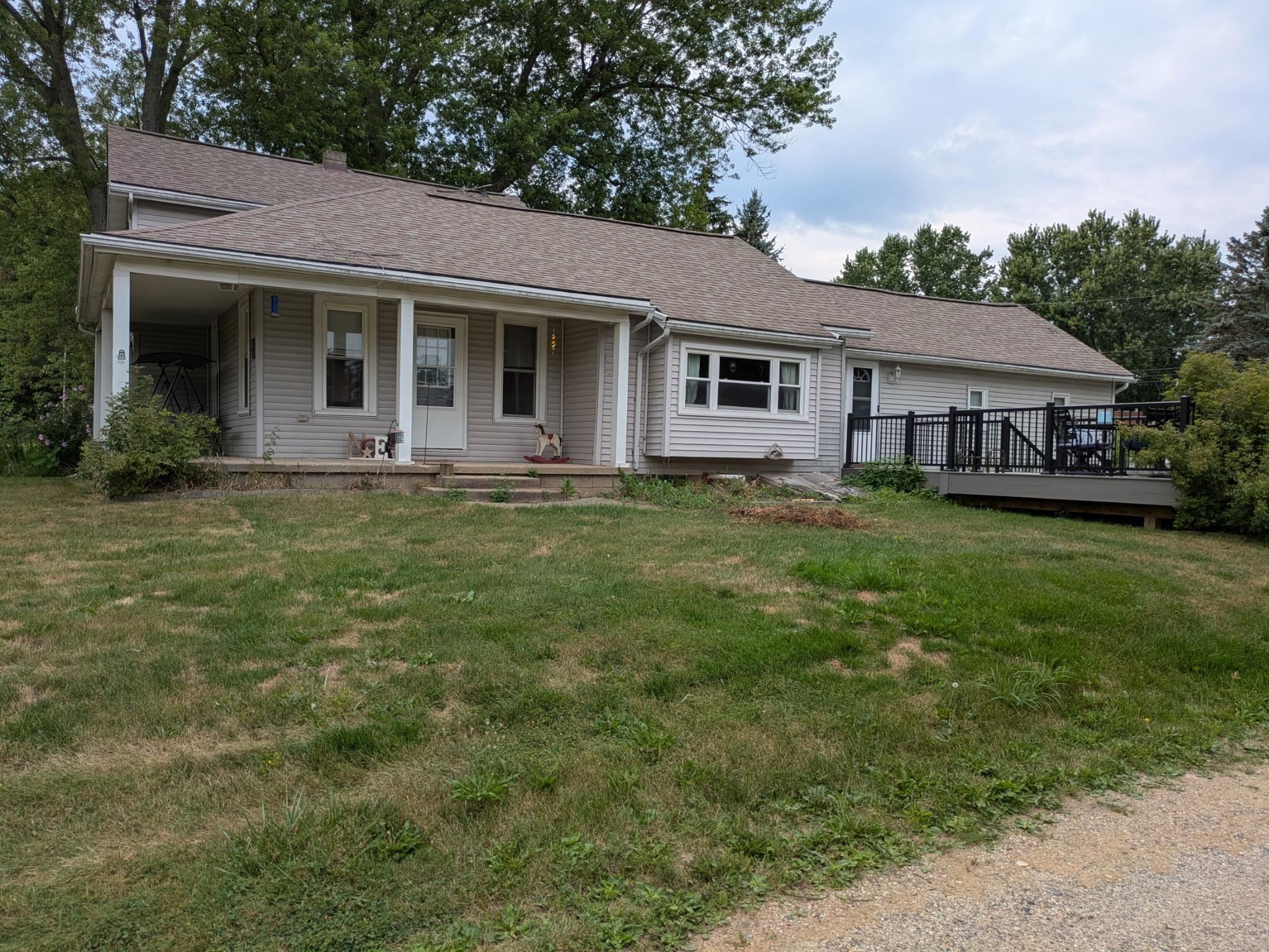2069 Packard Highway, Charlotte, MI 48813