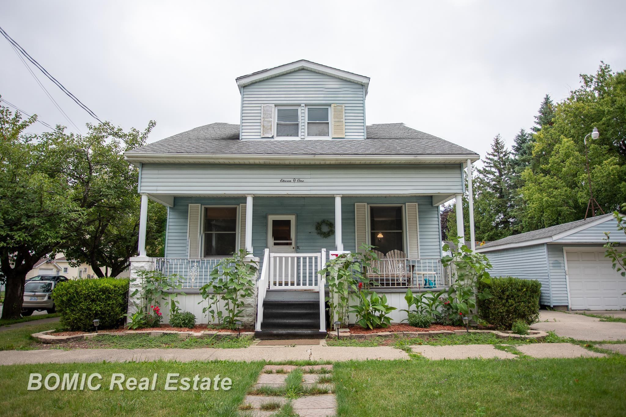 1101 S Farragut Street, Bay City, MI 48708