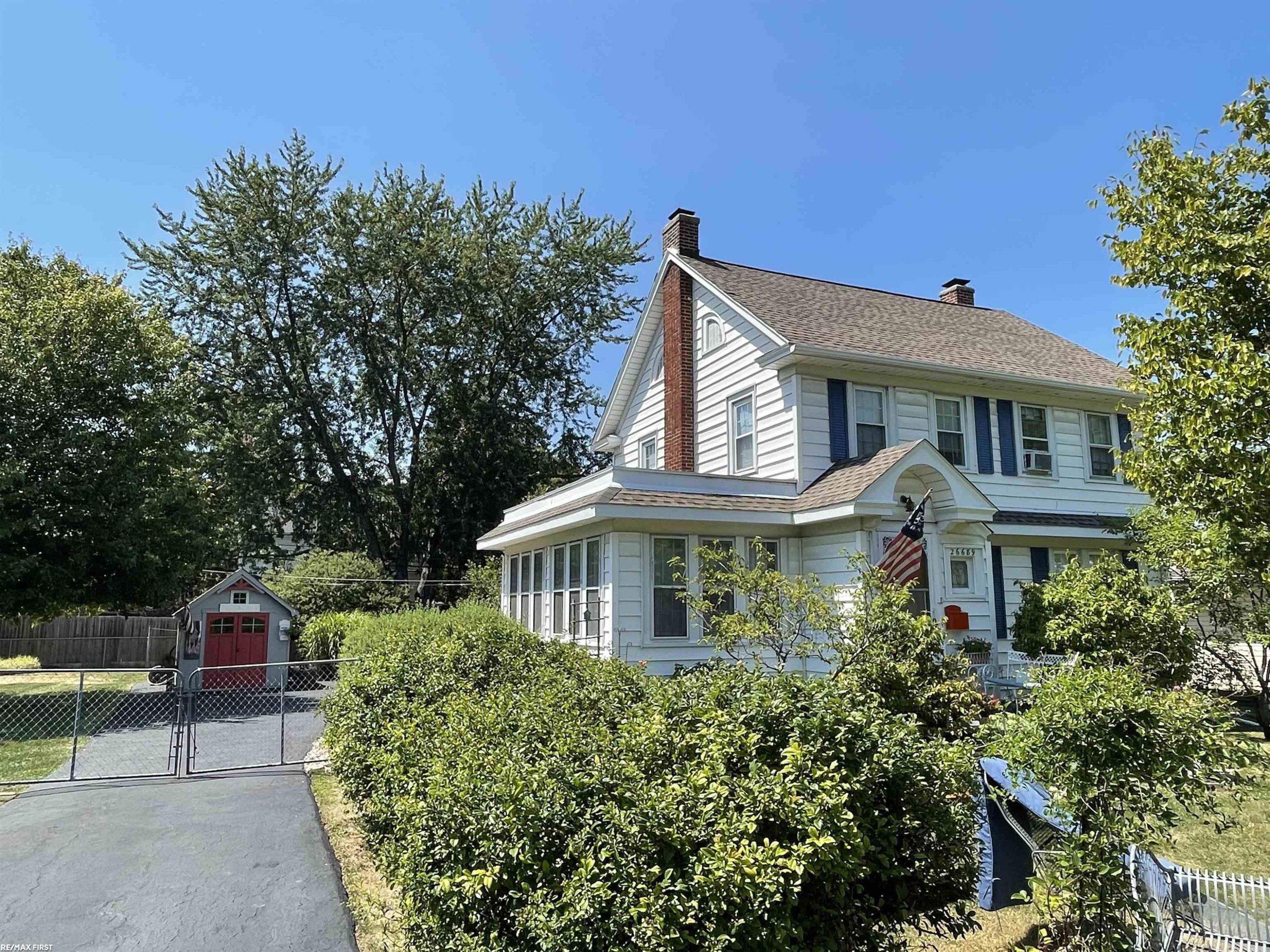 26689 Elm Street, Roseville, MI 48066