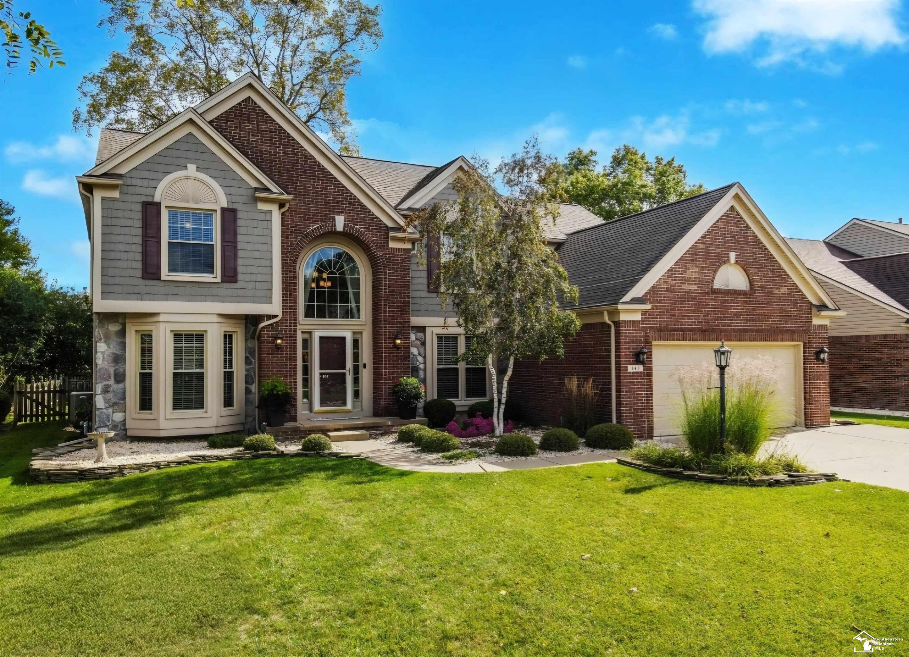 843 Regents Park Drive, Monroe, MI 48161