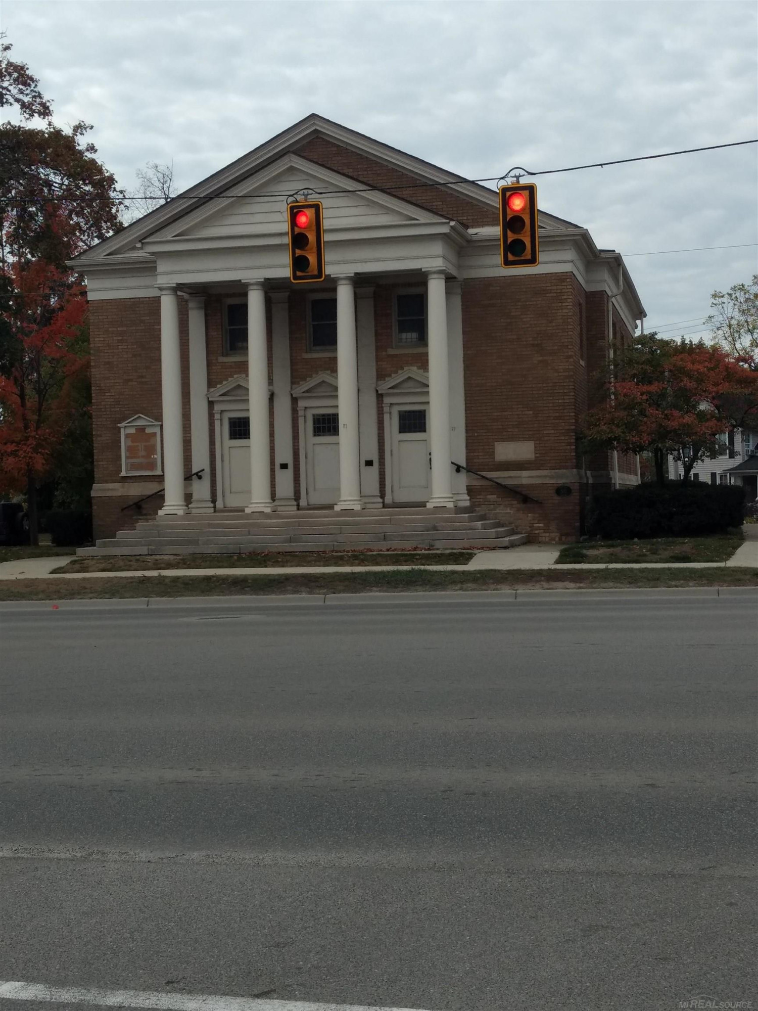 71 S Washington Avenue, Oxford, MI 48371