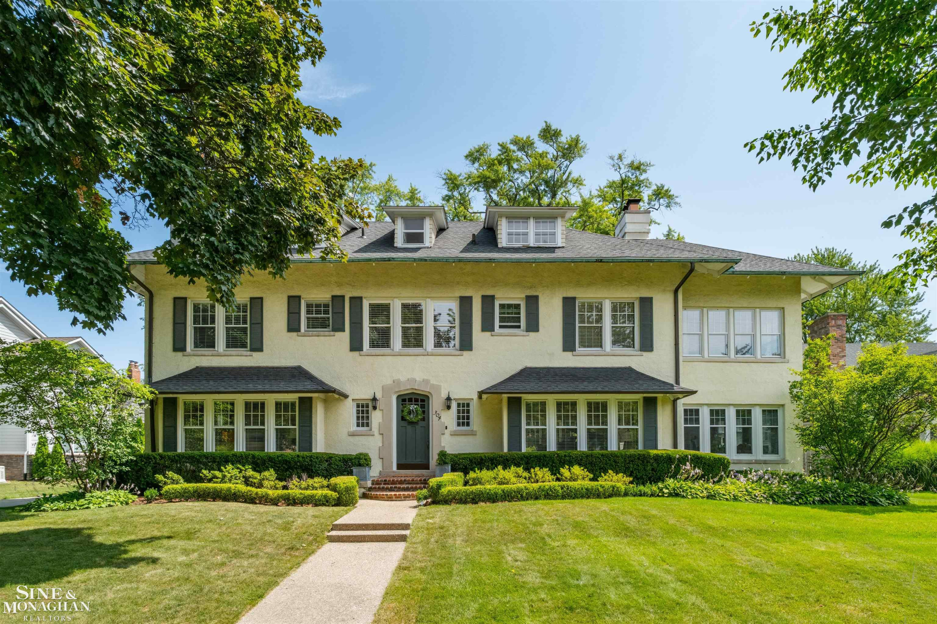 304 University Place, Grosse Pointe, MI 48230