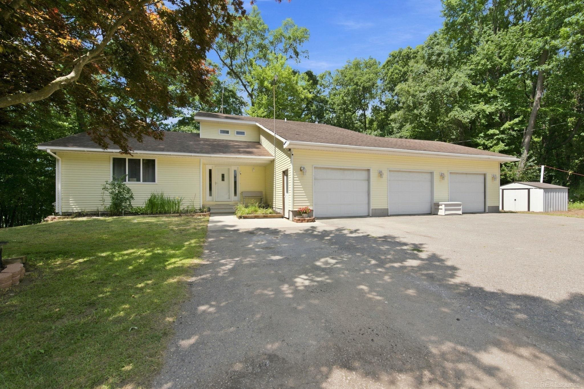 11490 Ely Road, Davisburg, MI 48350
