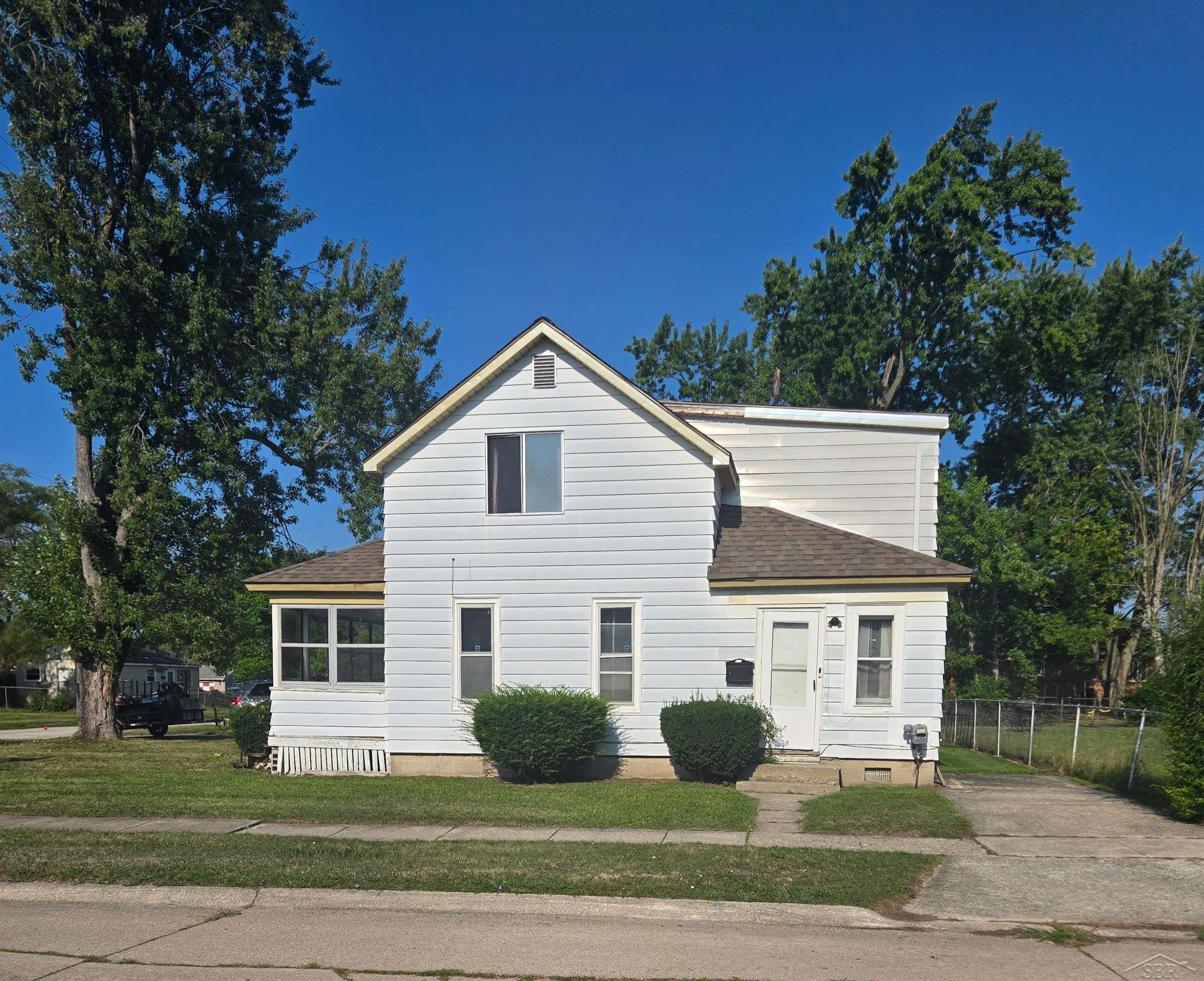 519 Bradley Street, Saginaw, MI 48601