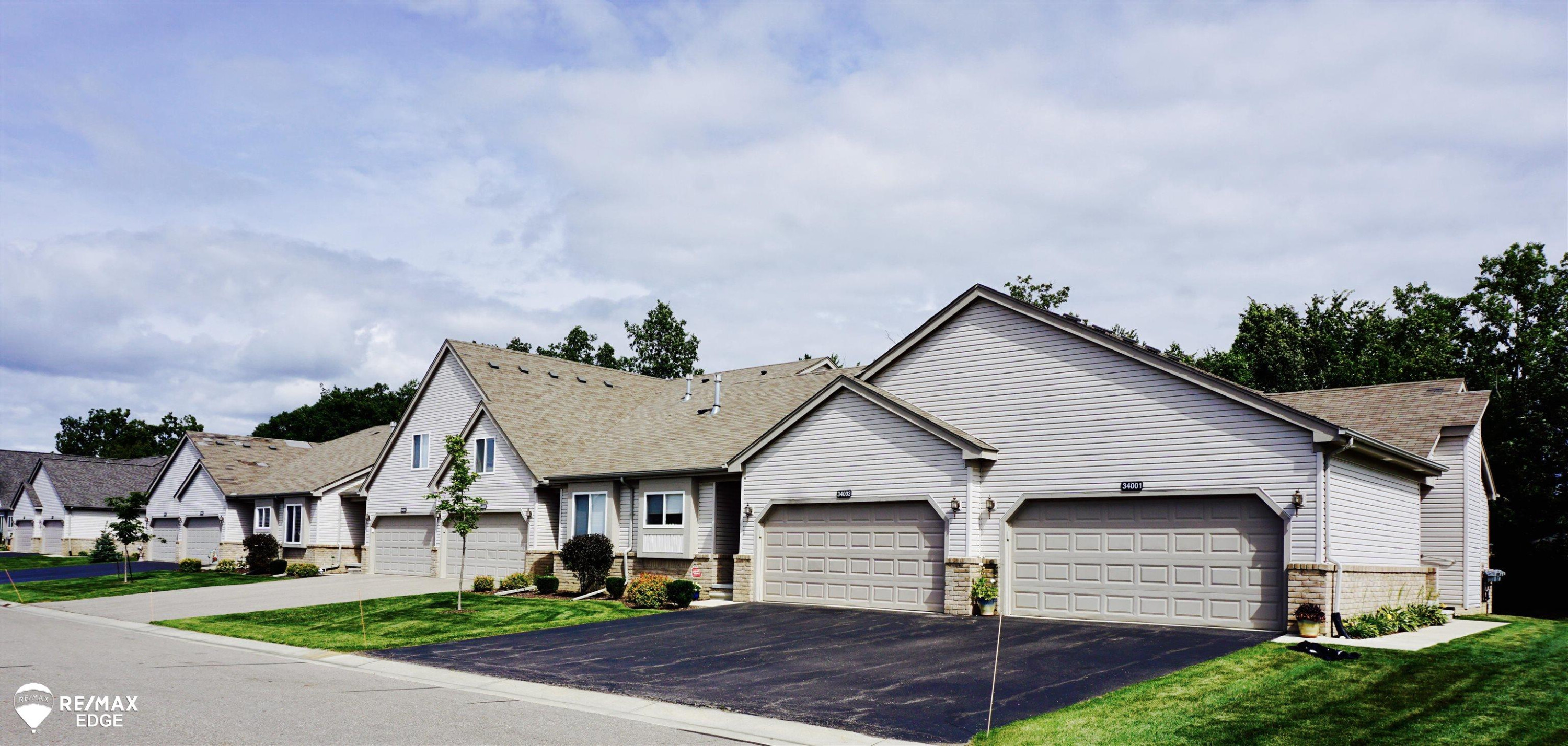 28001 Gregory Street, Grand Blanc, MI 48439