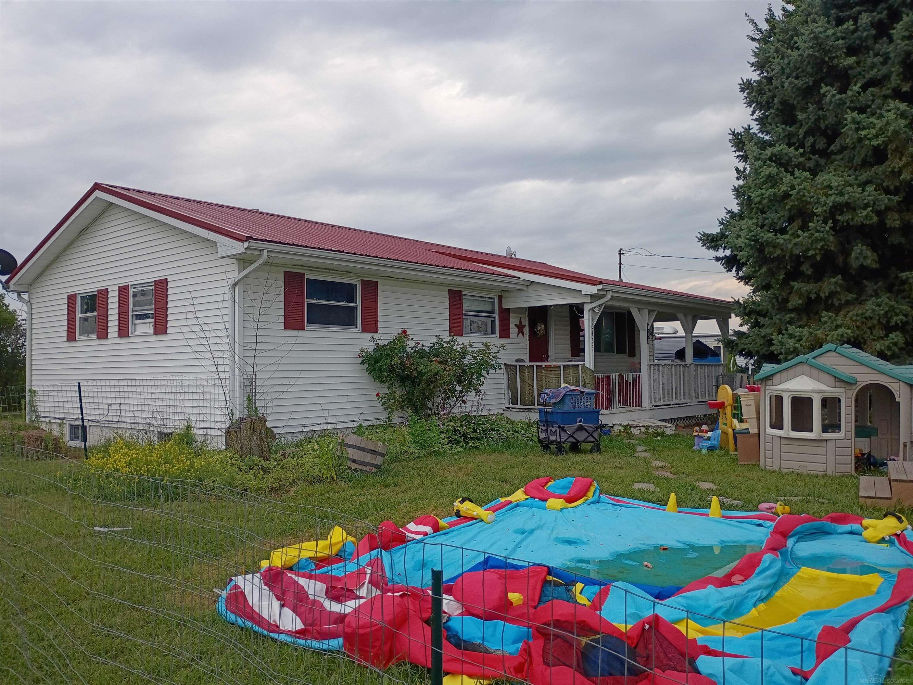 16463 Geddes Road, Hemlock, MI 48626