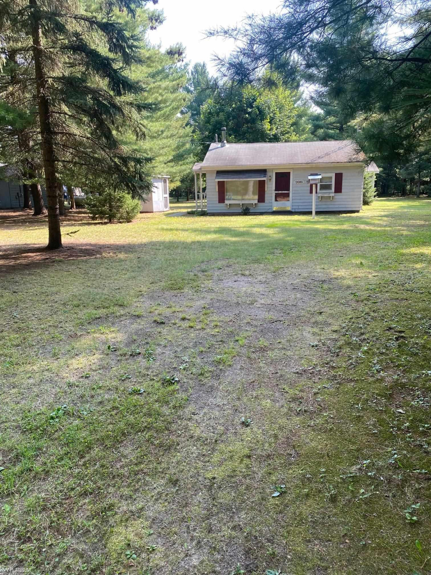 9686 Doe Road, Harrison, MI 48625