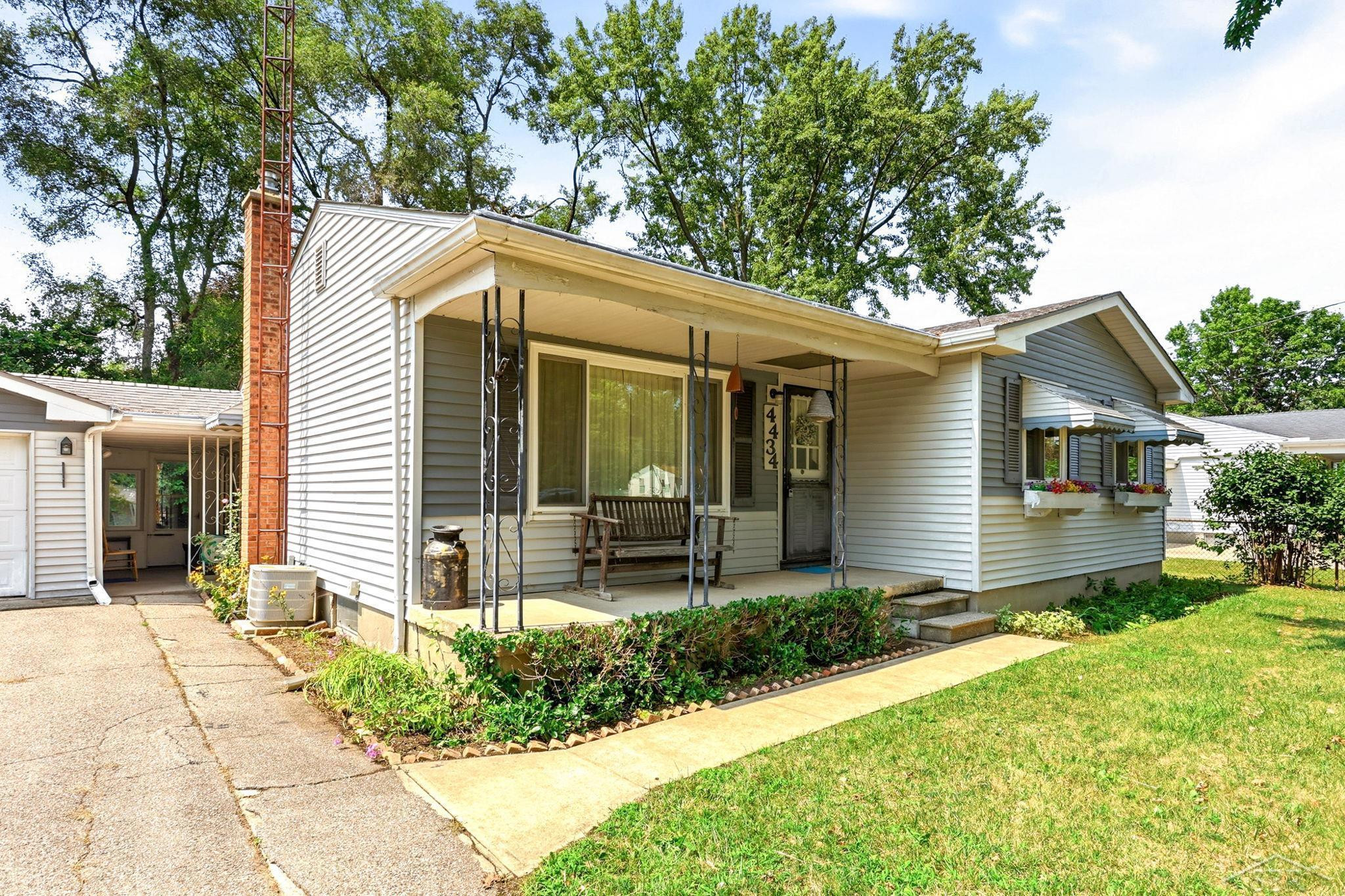 4434 Ashlawn Drive, Flint, MI 48507