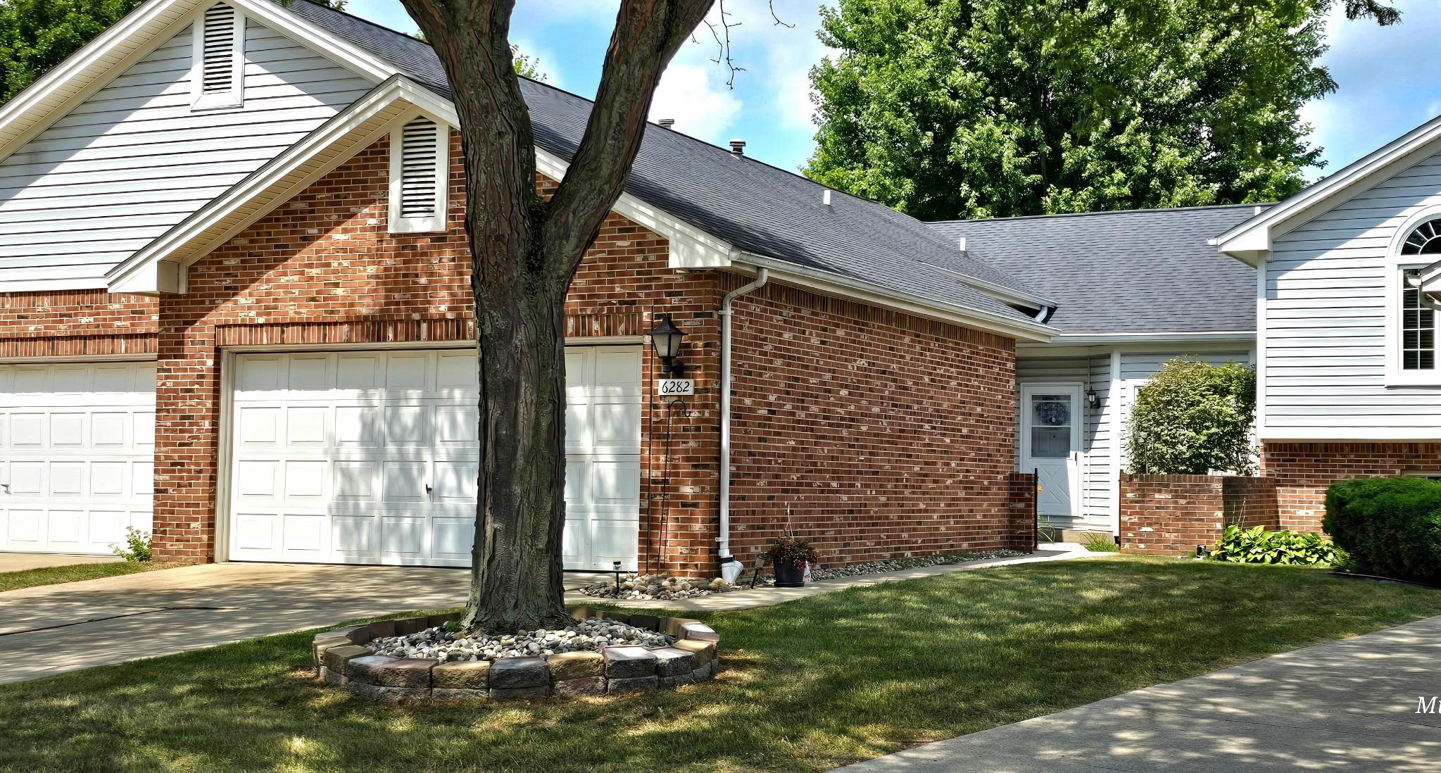 6282 Squire Lake Drive, Flushing, MI 48433