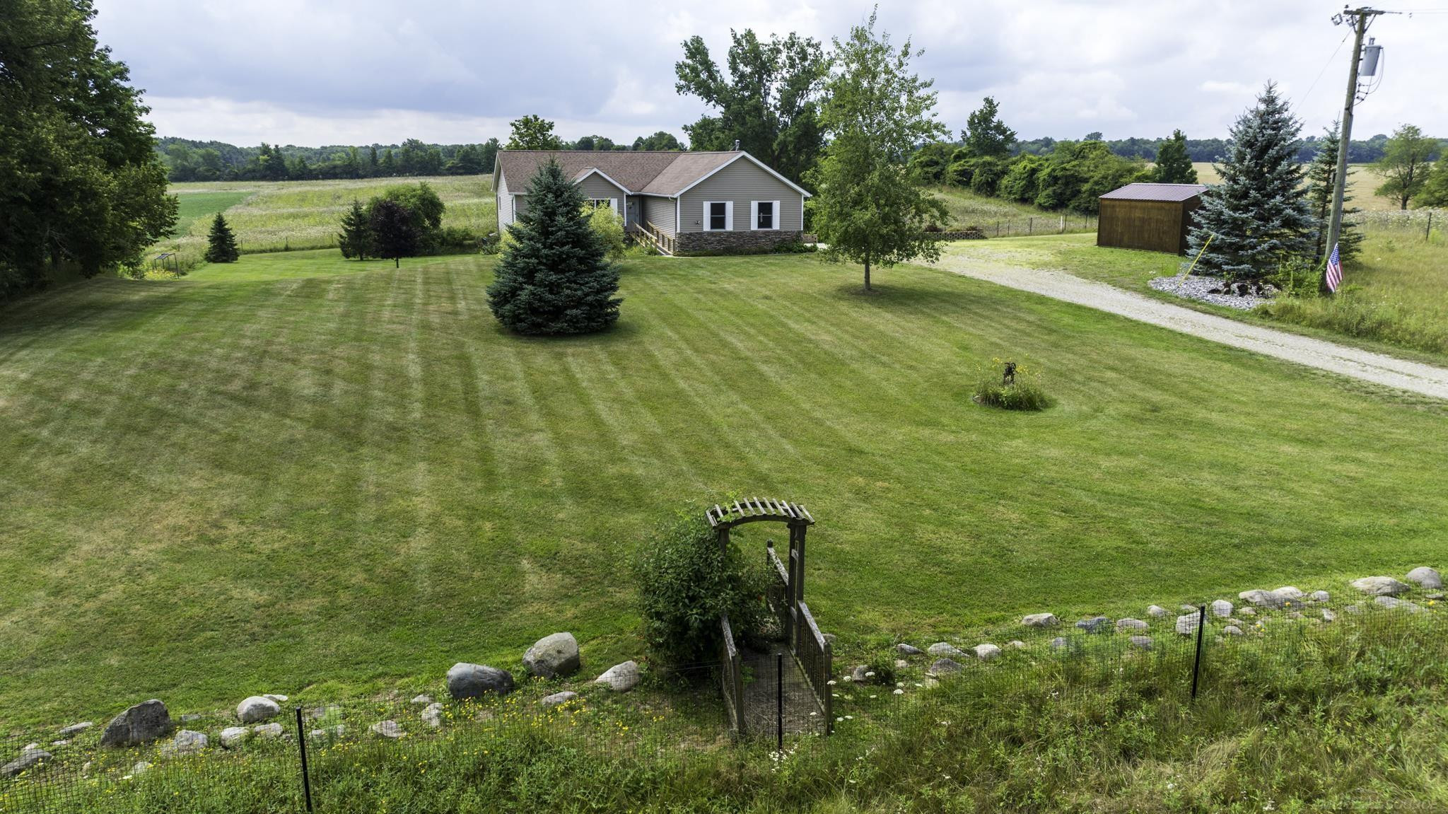 6144 Mortimer Line Road, Croswell, MI 48450