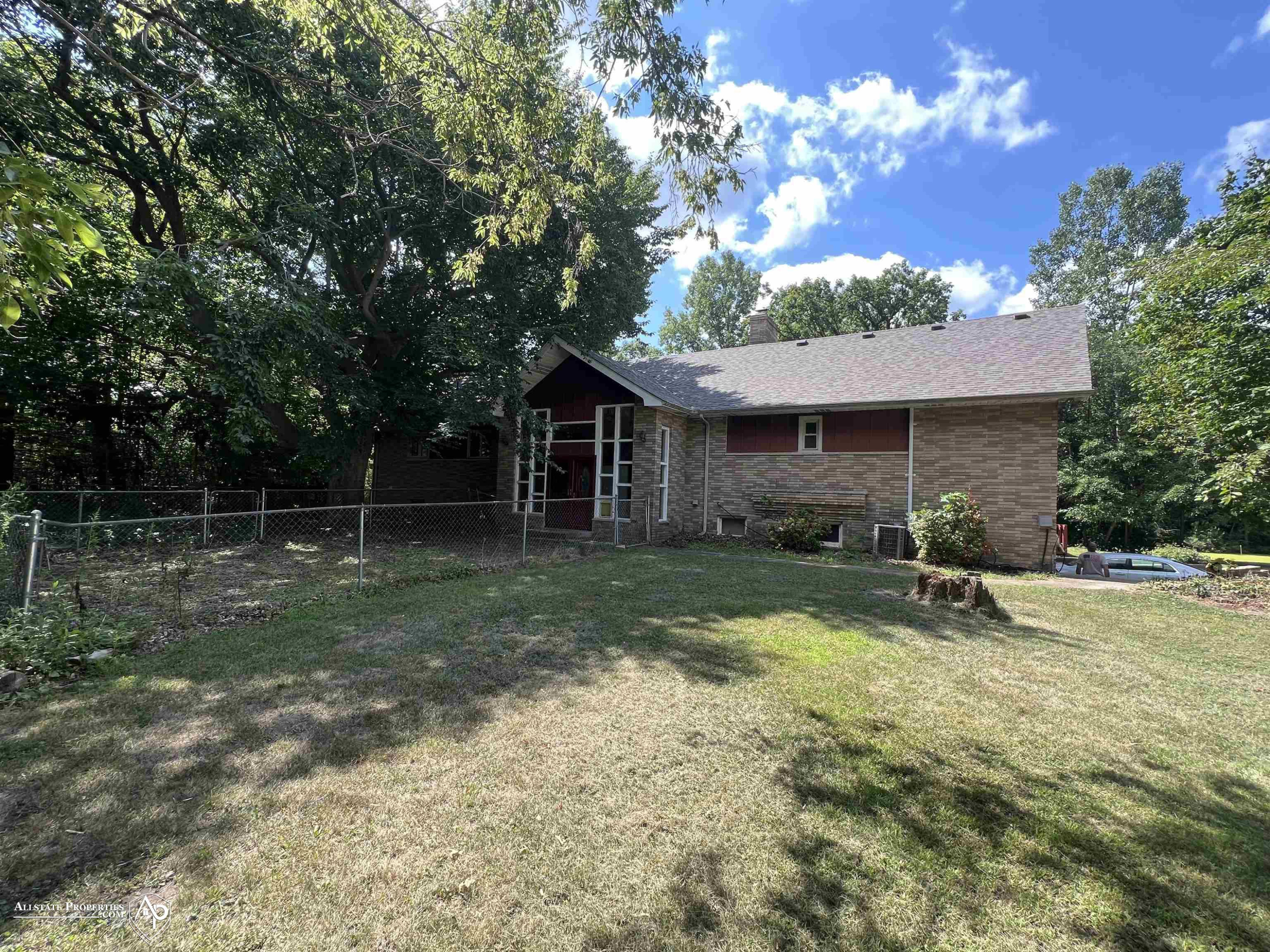 210 Elmwood Drive, Davison, MI 48423
