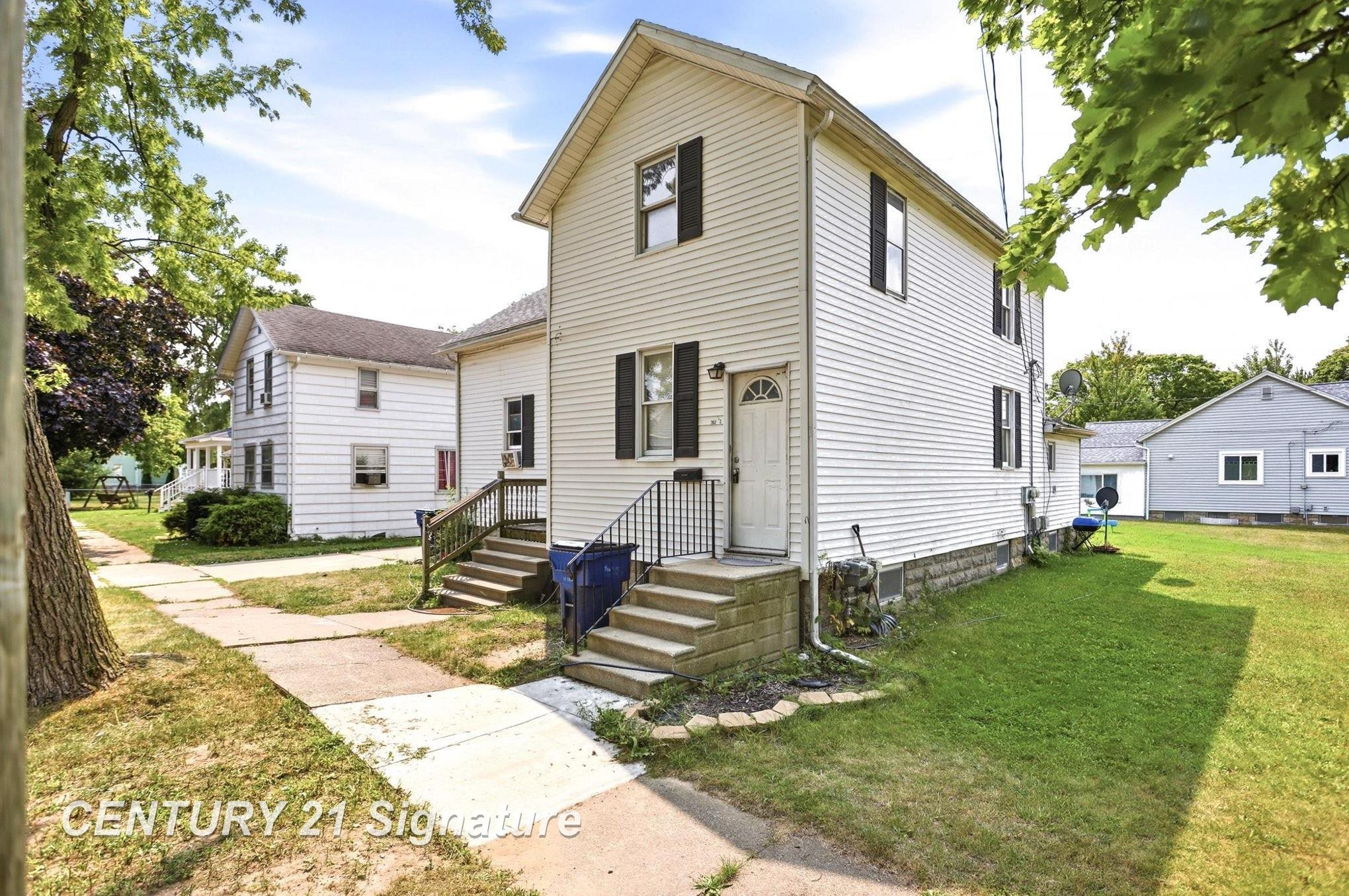 702 S Warner Street, Bay City, MI 48706