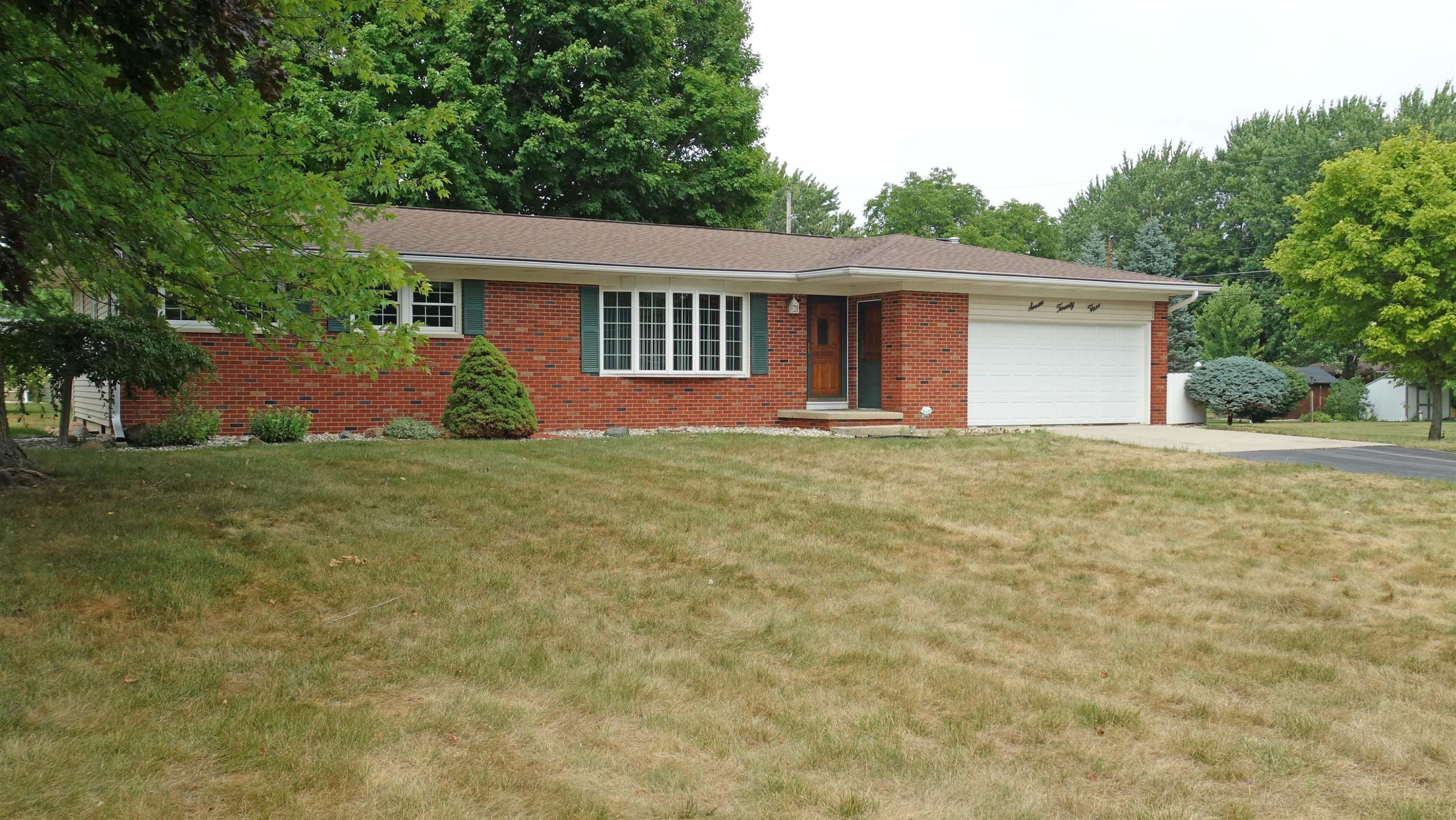 723 Sunflower Drive, Chesaning, MI 48616