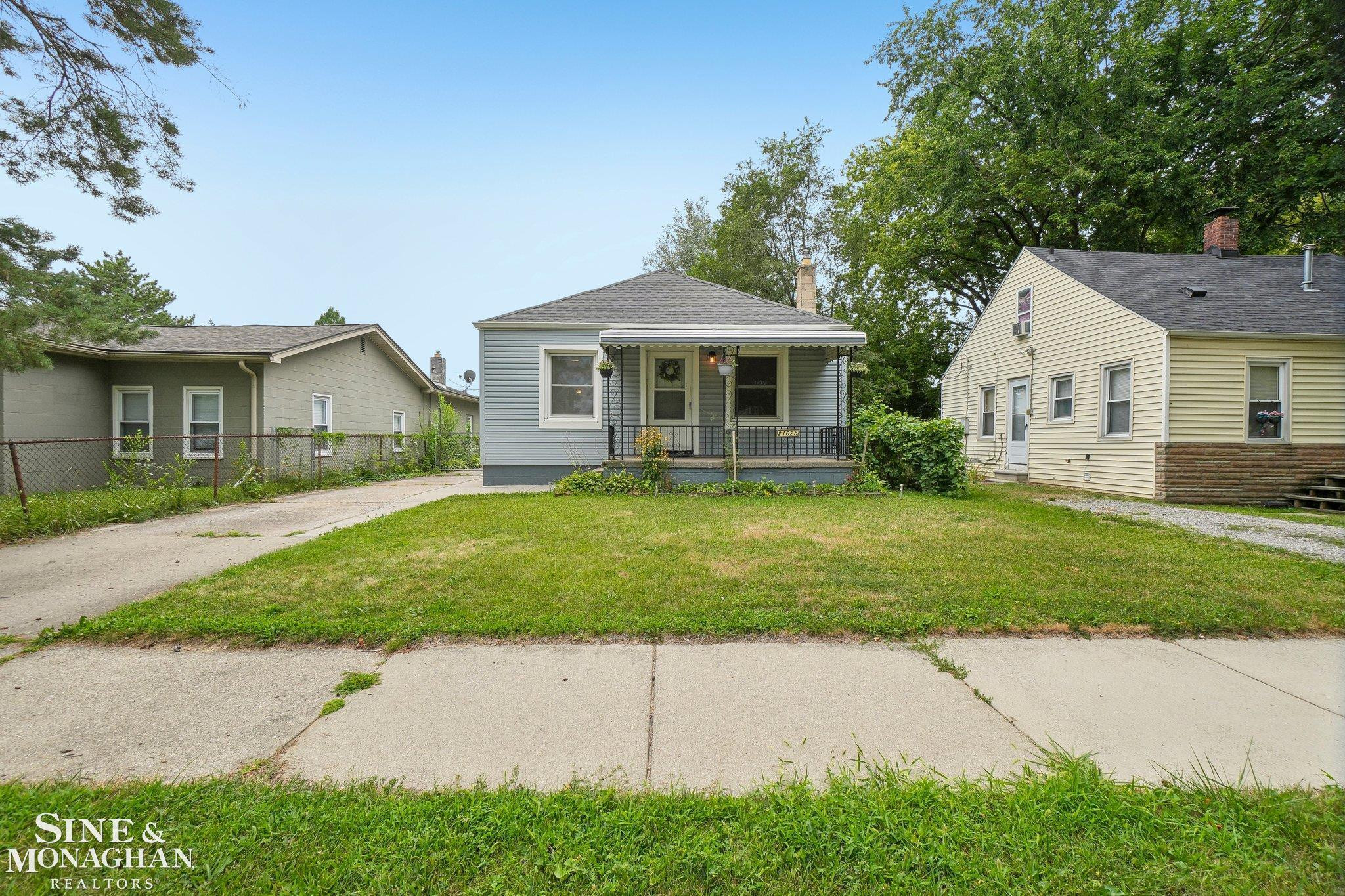 21025 Sunset Avenue, Warren, MI 48091
