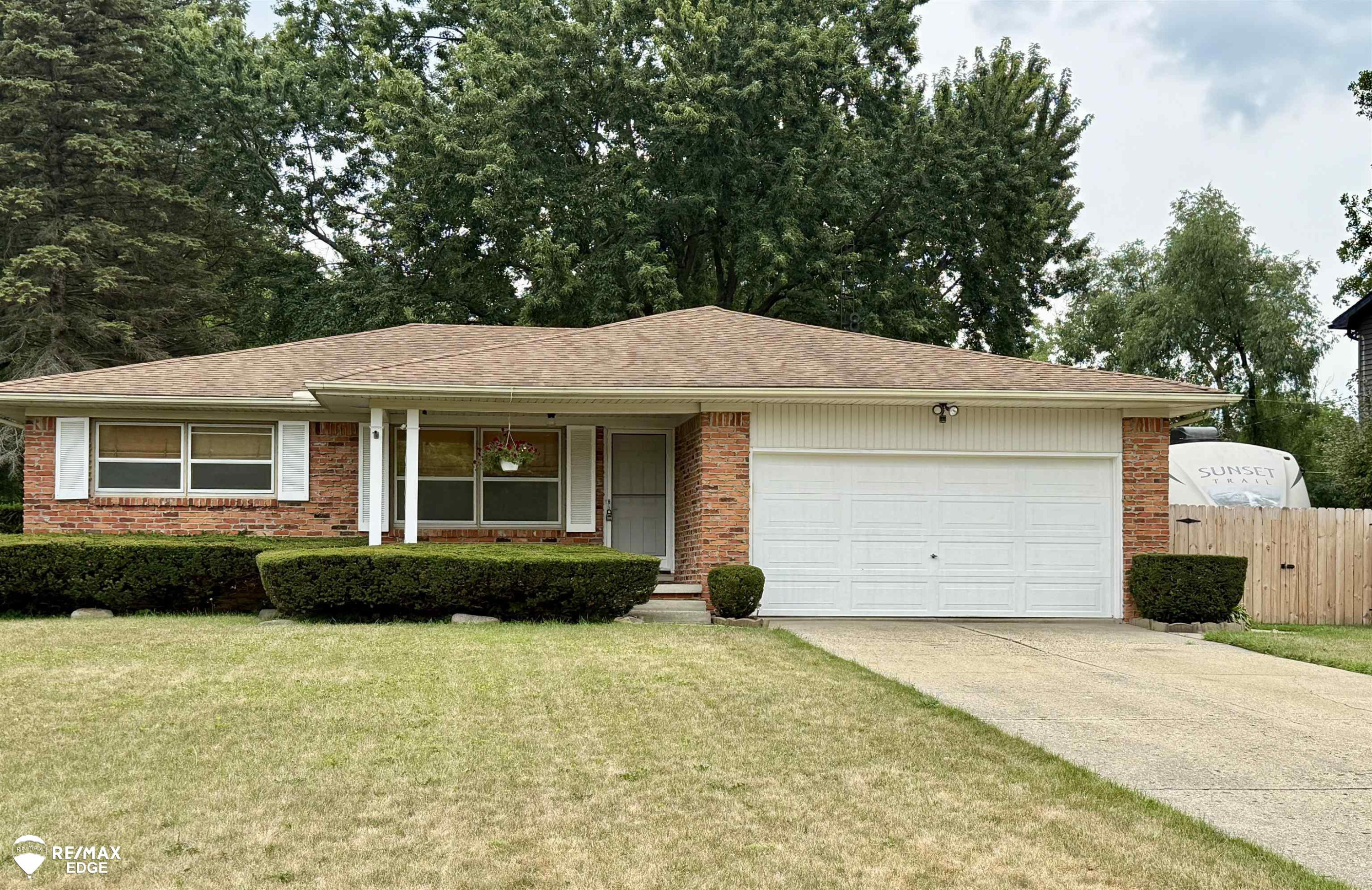 5032 Old Franklin Road, Grand Blanc, MI 48439