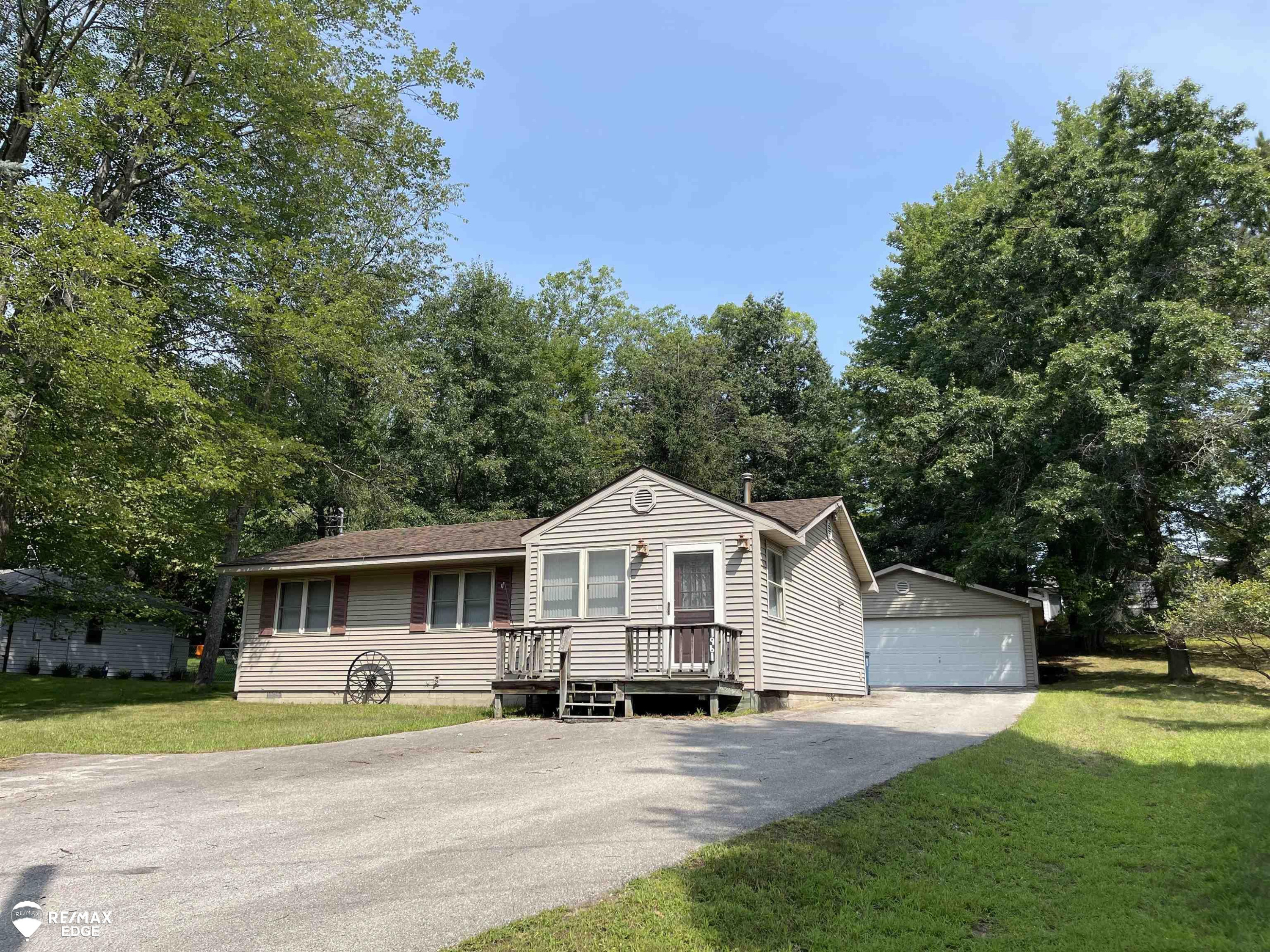 1961 N Ogemaw Trail, West Branch, MI 48661