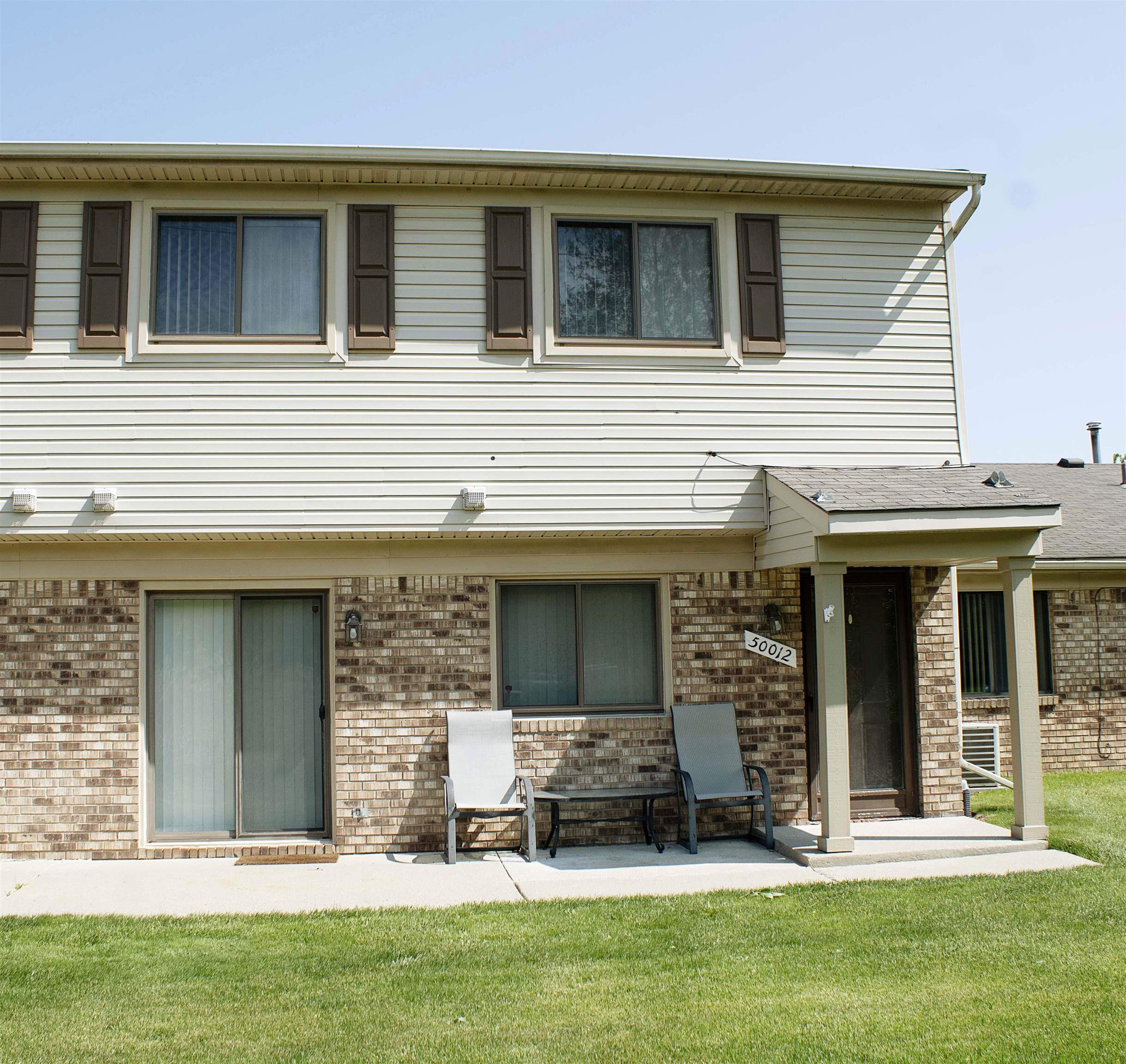 50012 S Angelo Court, New Baltimore, MI 48047