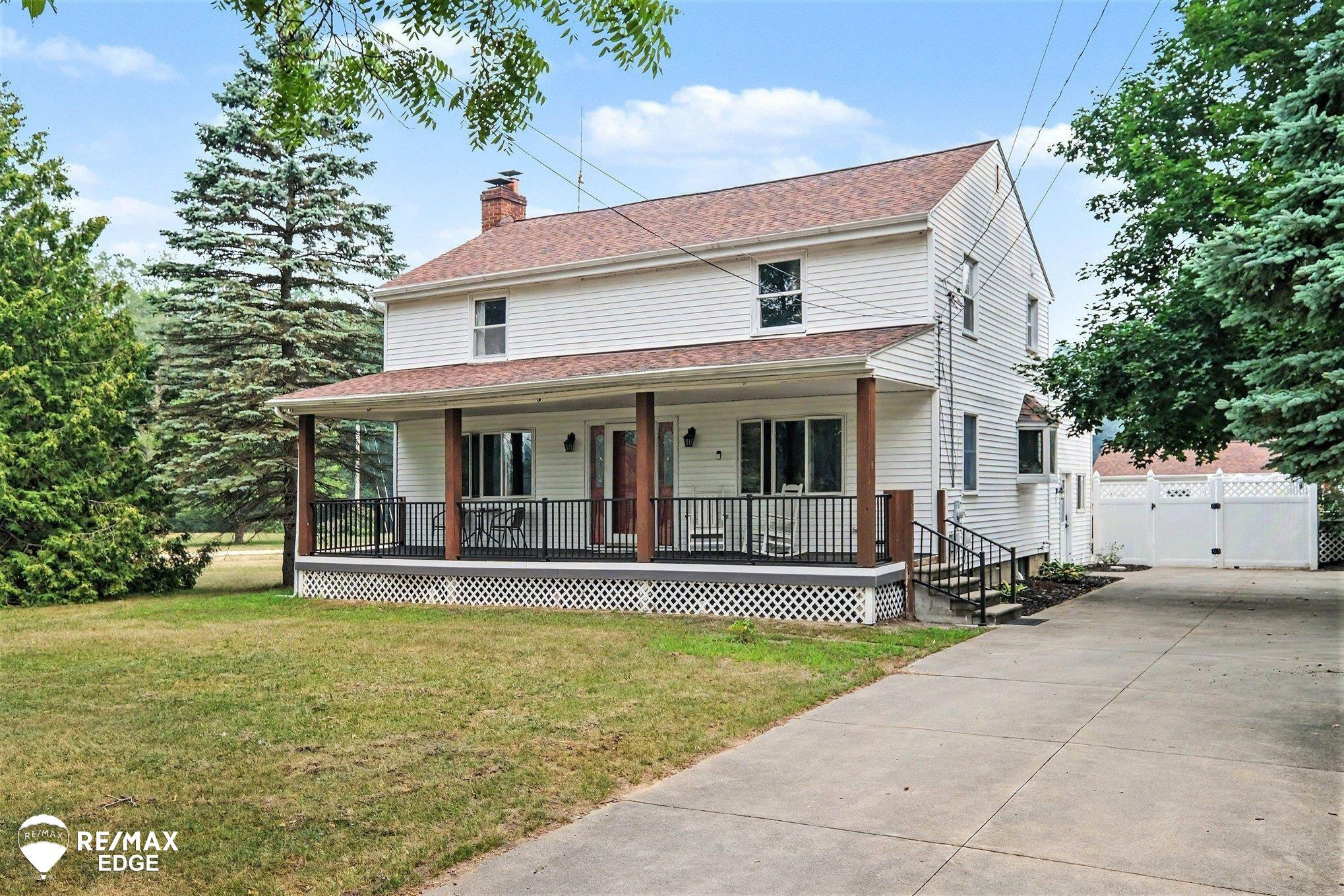 8331 E Coldwater Road, Davison, MI 48423