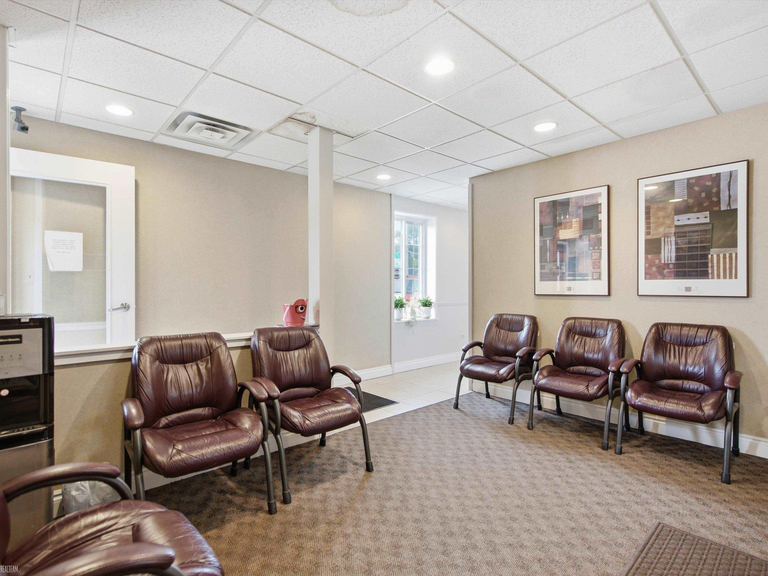 45260 Van Dyke Avenue - Photo 4
