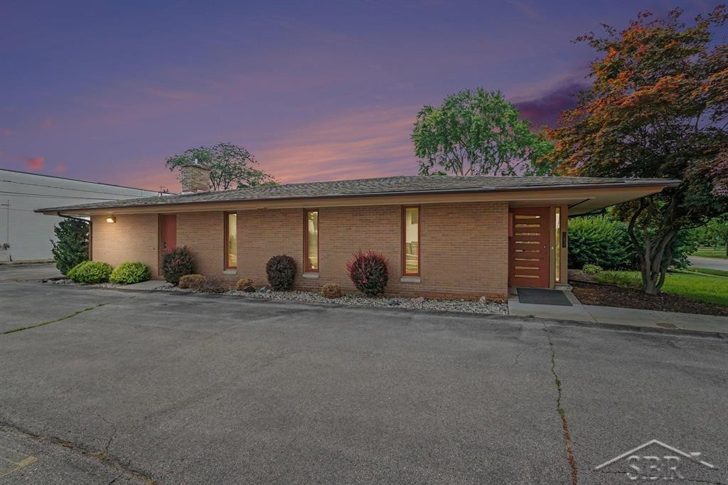 711 Bayliss Street, Midland, MI 48640