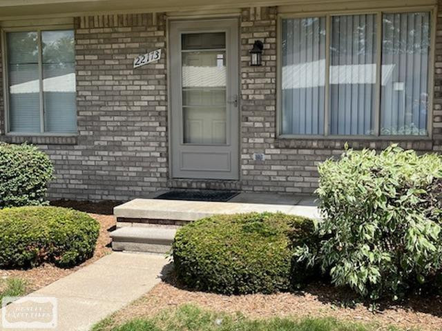 22173 Glenwood Street, Clinton Twp, MI 48035
