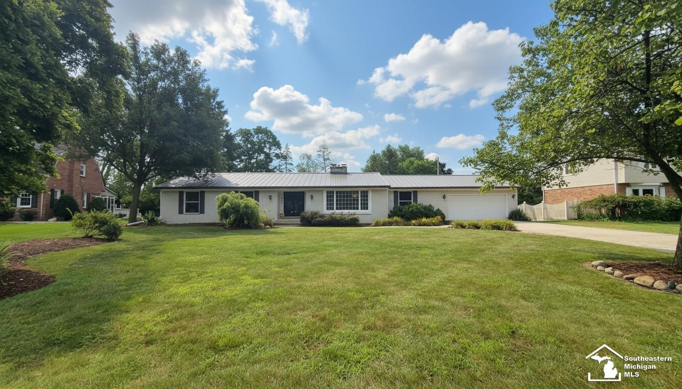 5432 Brookshire Drive, Monroe, MI 48161