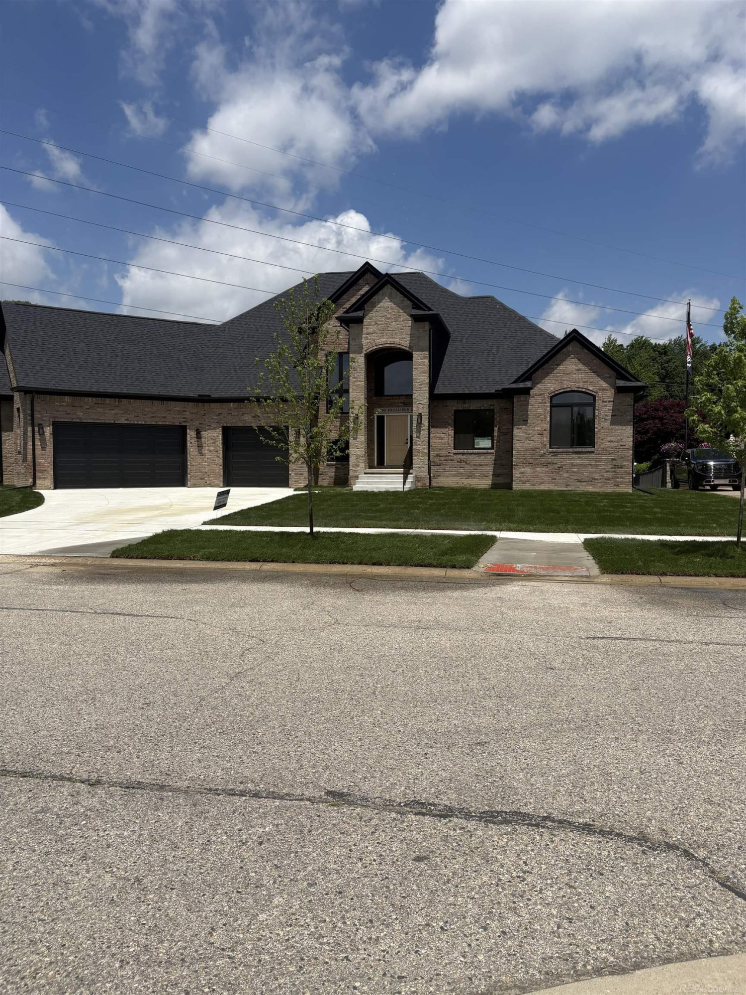 Property photo for 10505 Excalibur Drive, Shelby Twp, MI 48315