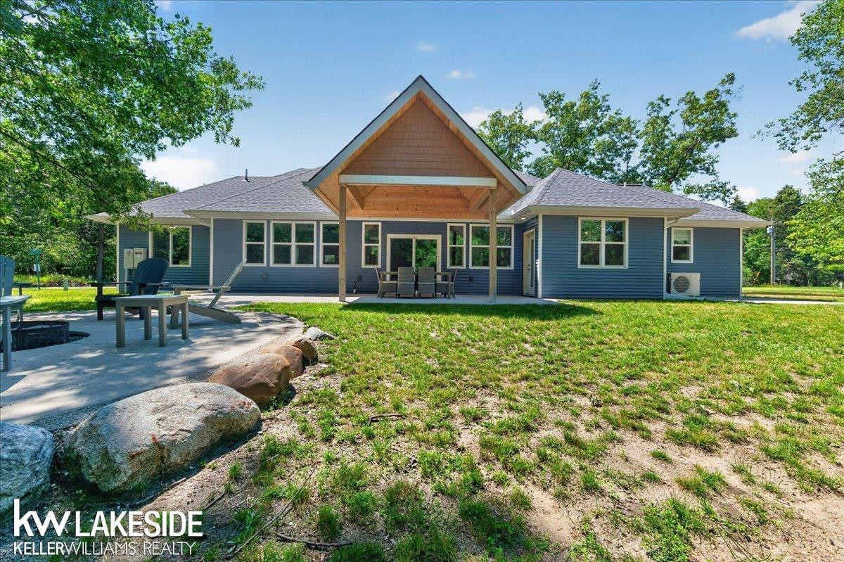 9790 N. Island View, Caseville, MI